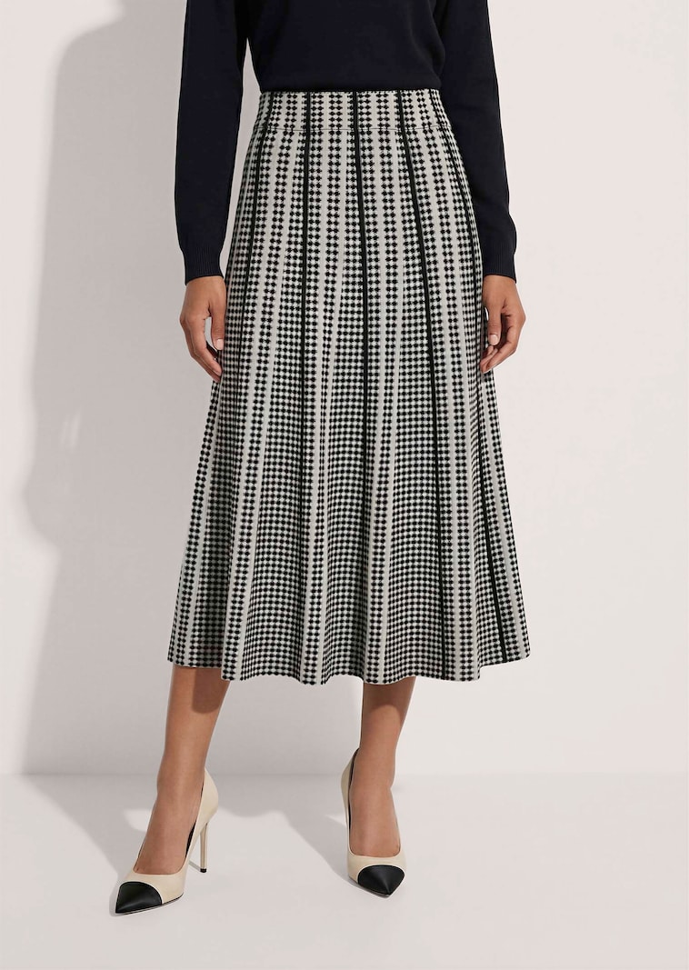 Ausgestellter Jacquard-Rock
