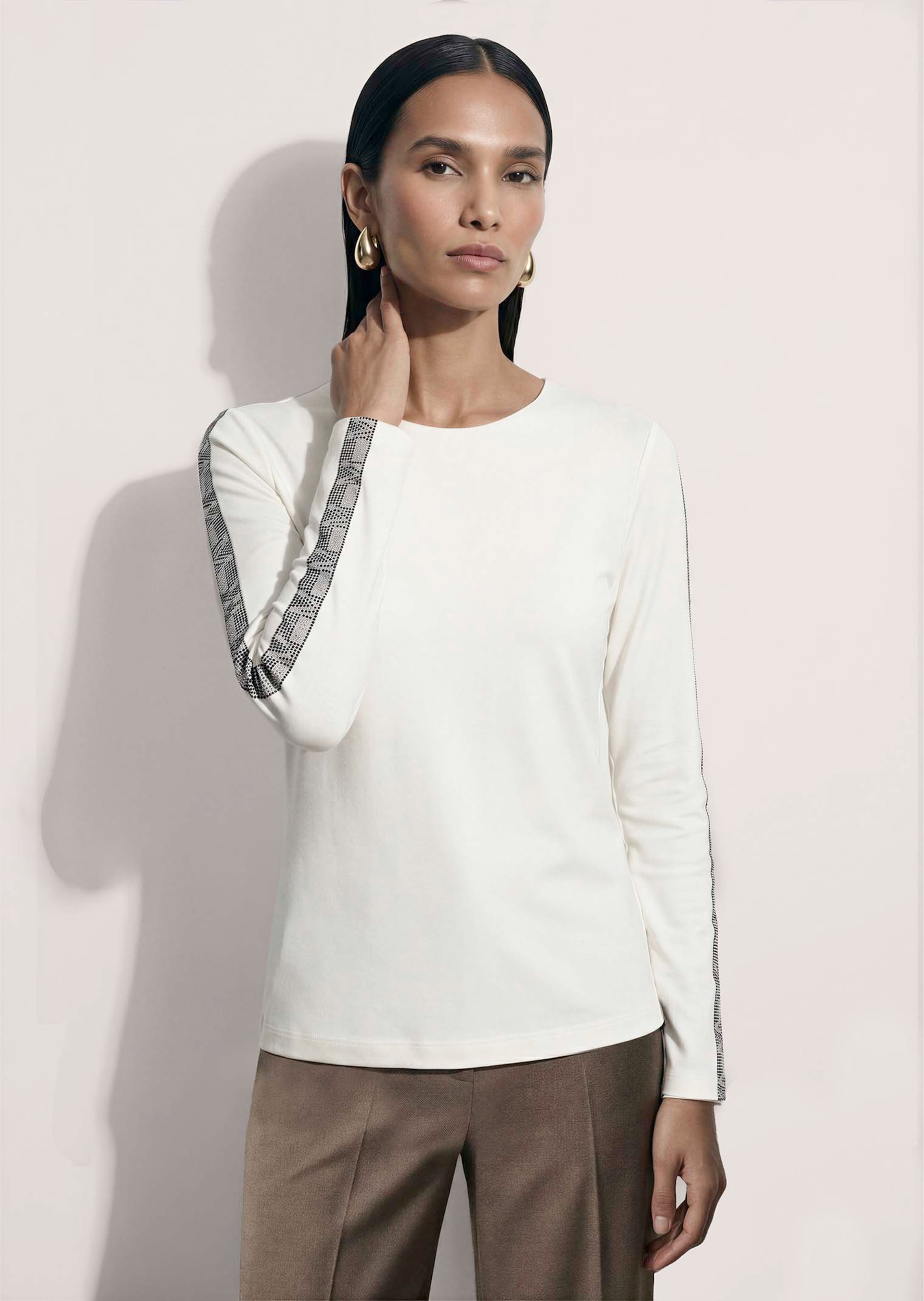 Langarmshirt mit seitlichem Strassband