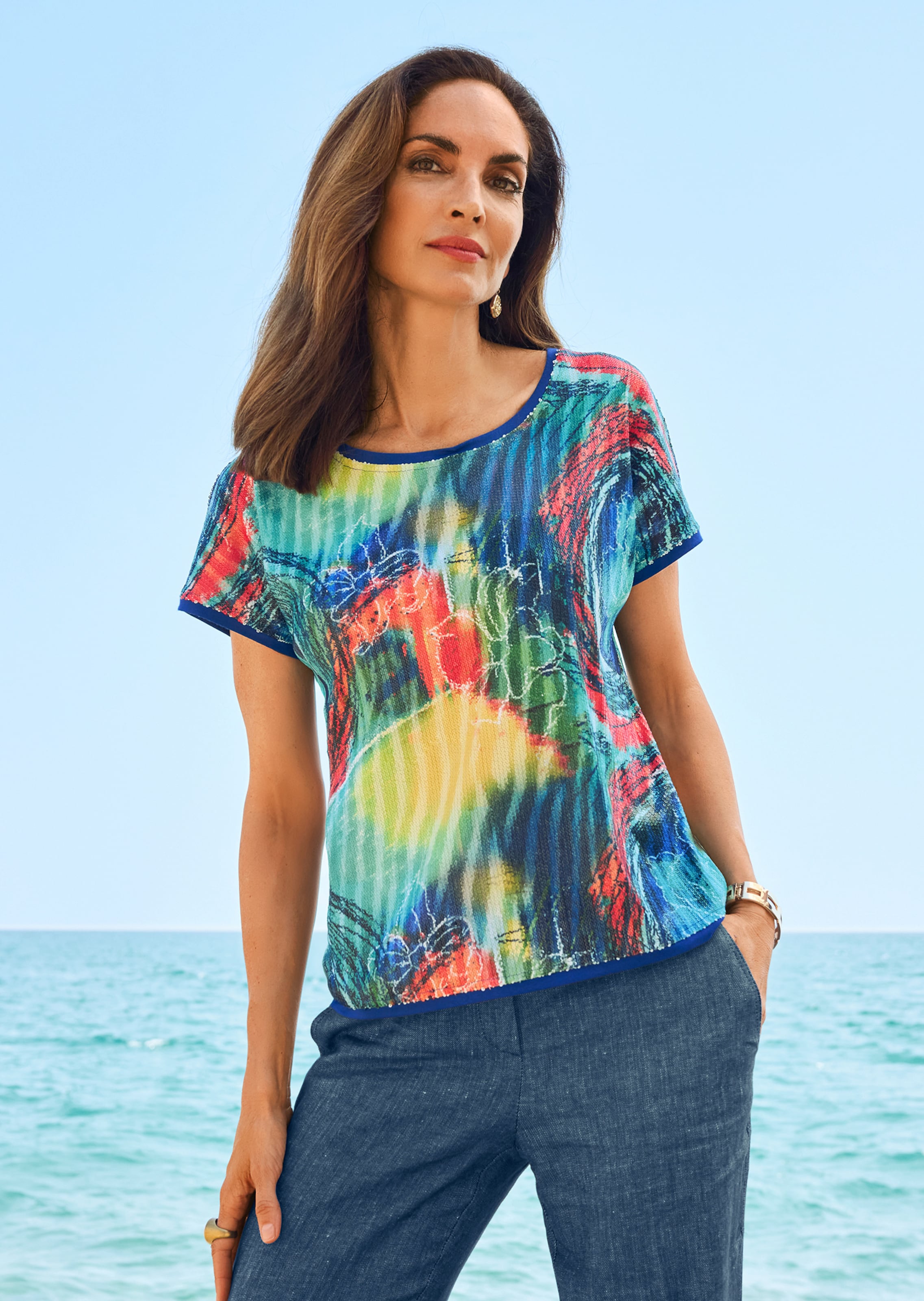 Rundhals-Shirt mit leuchtendem Pailletten-Print
