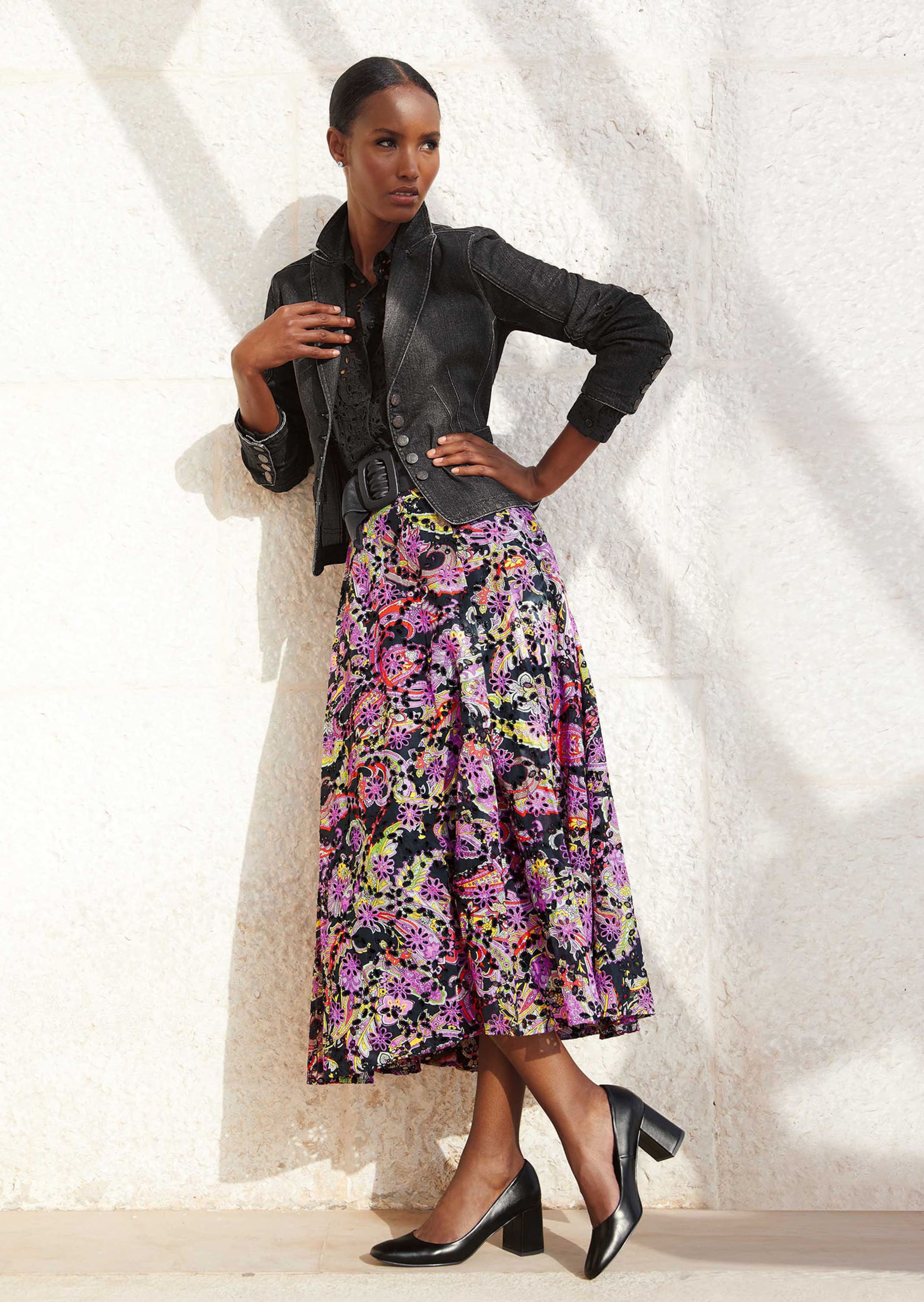 Paisley-Rock mit Madeira-Stickerei