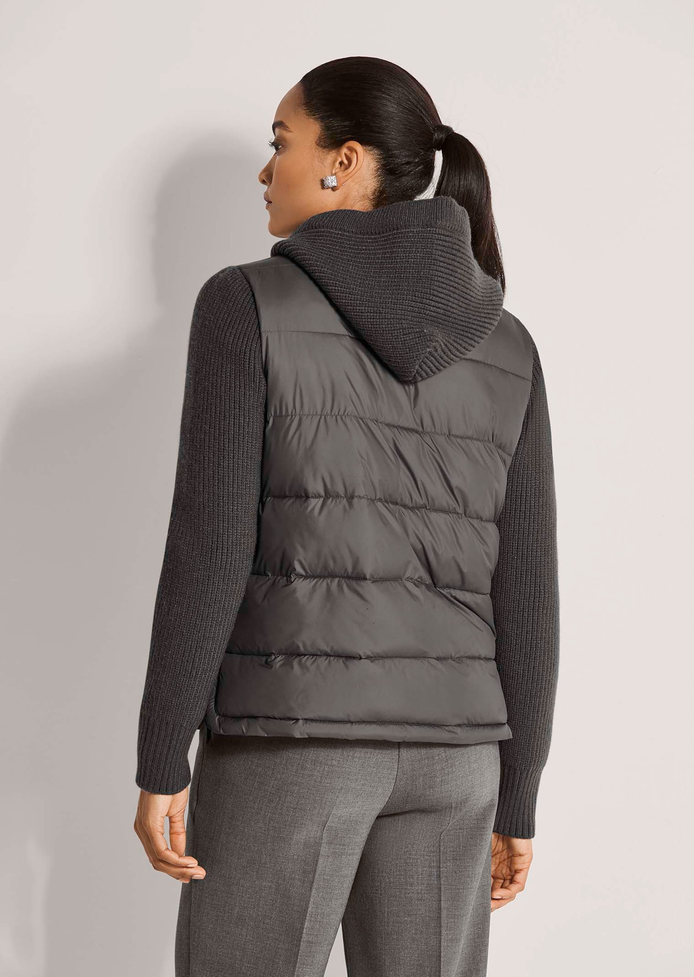 Veste matelassée avec manches en tricot thumbnail 4