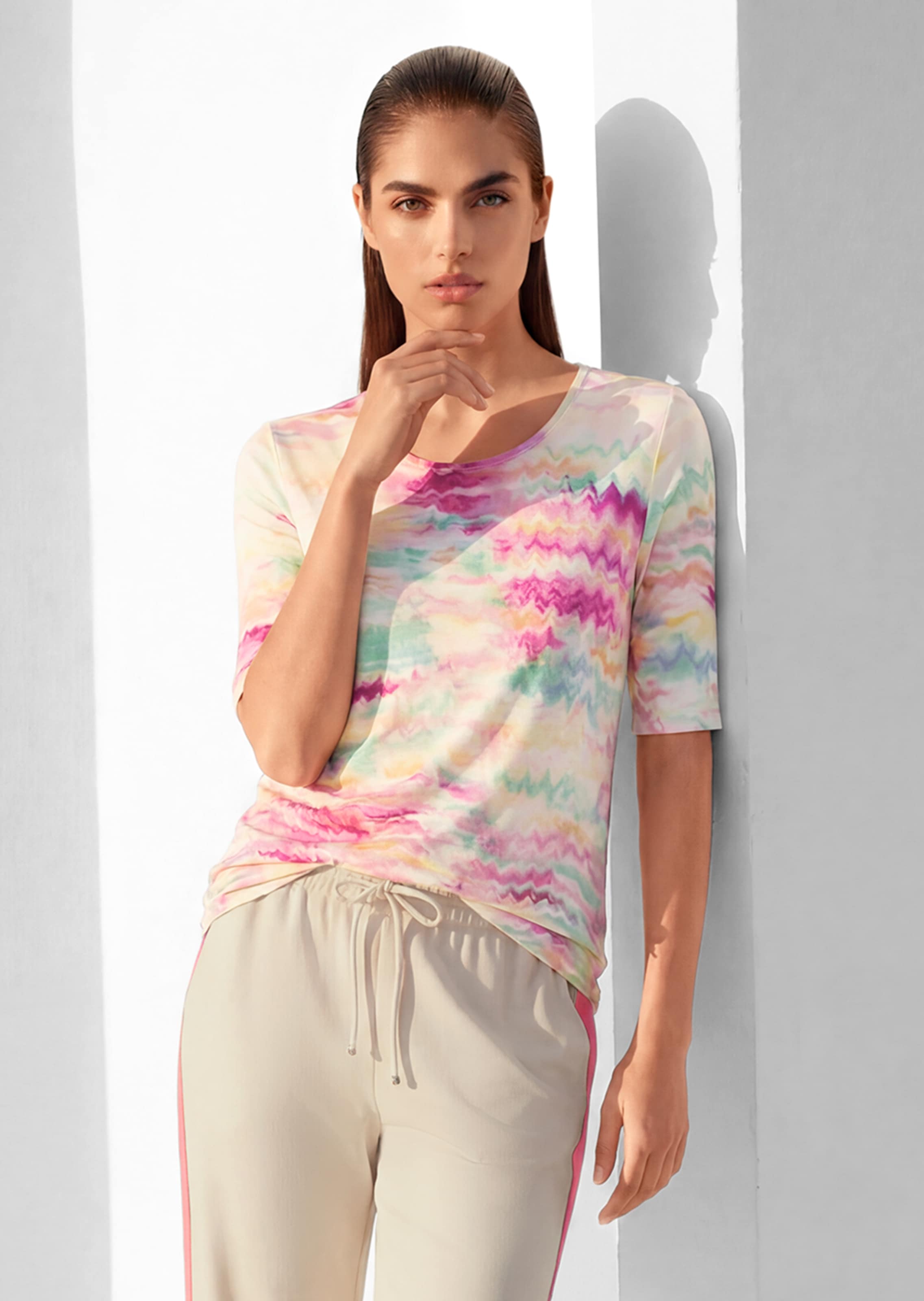T-shirt à l'aspect aquarelle