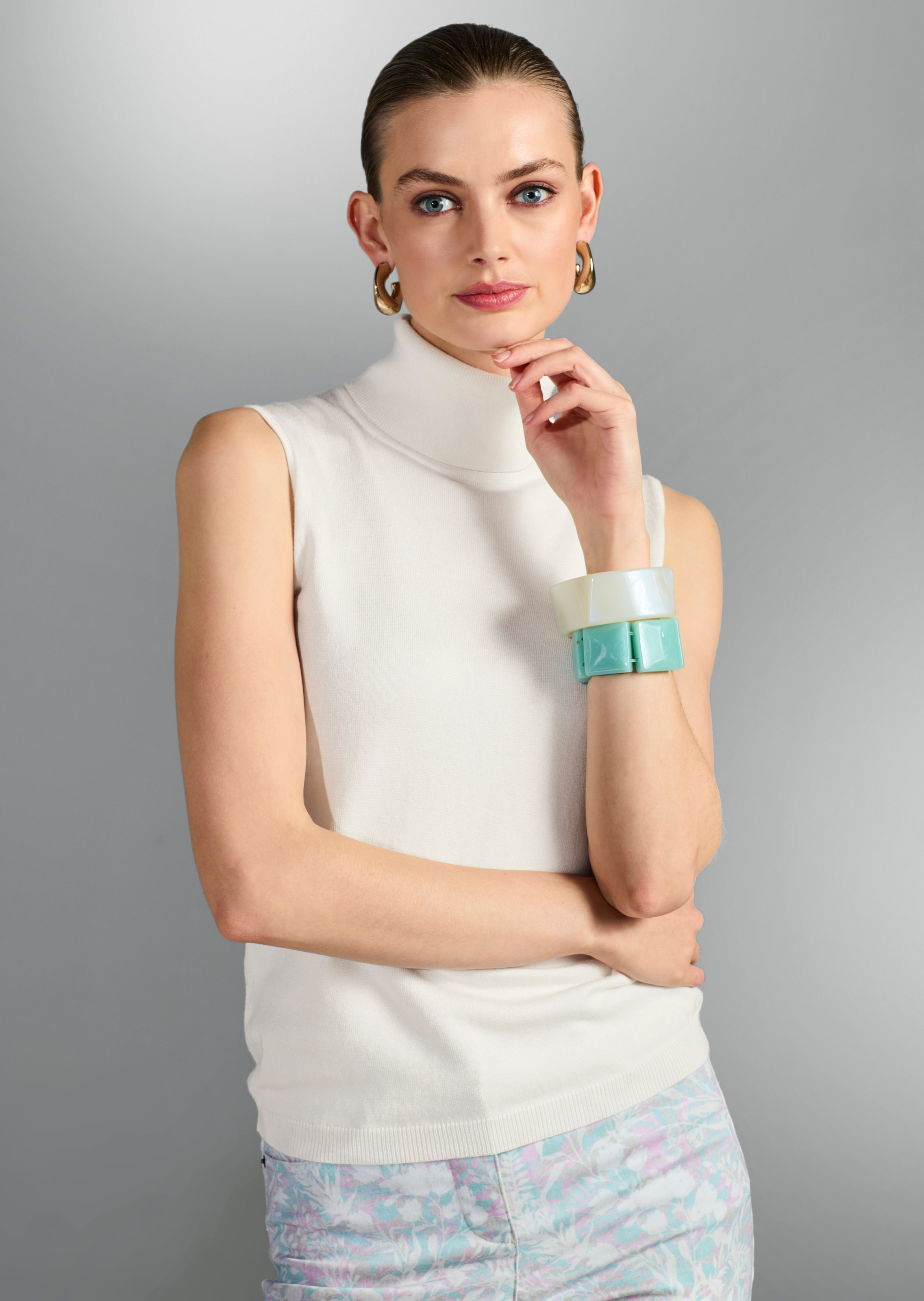 Ärmelloser Rollkragenpullover