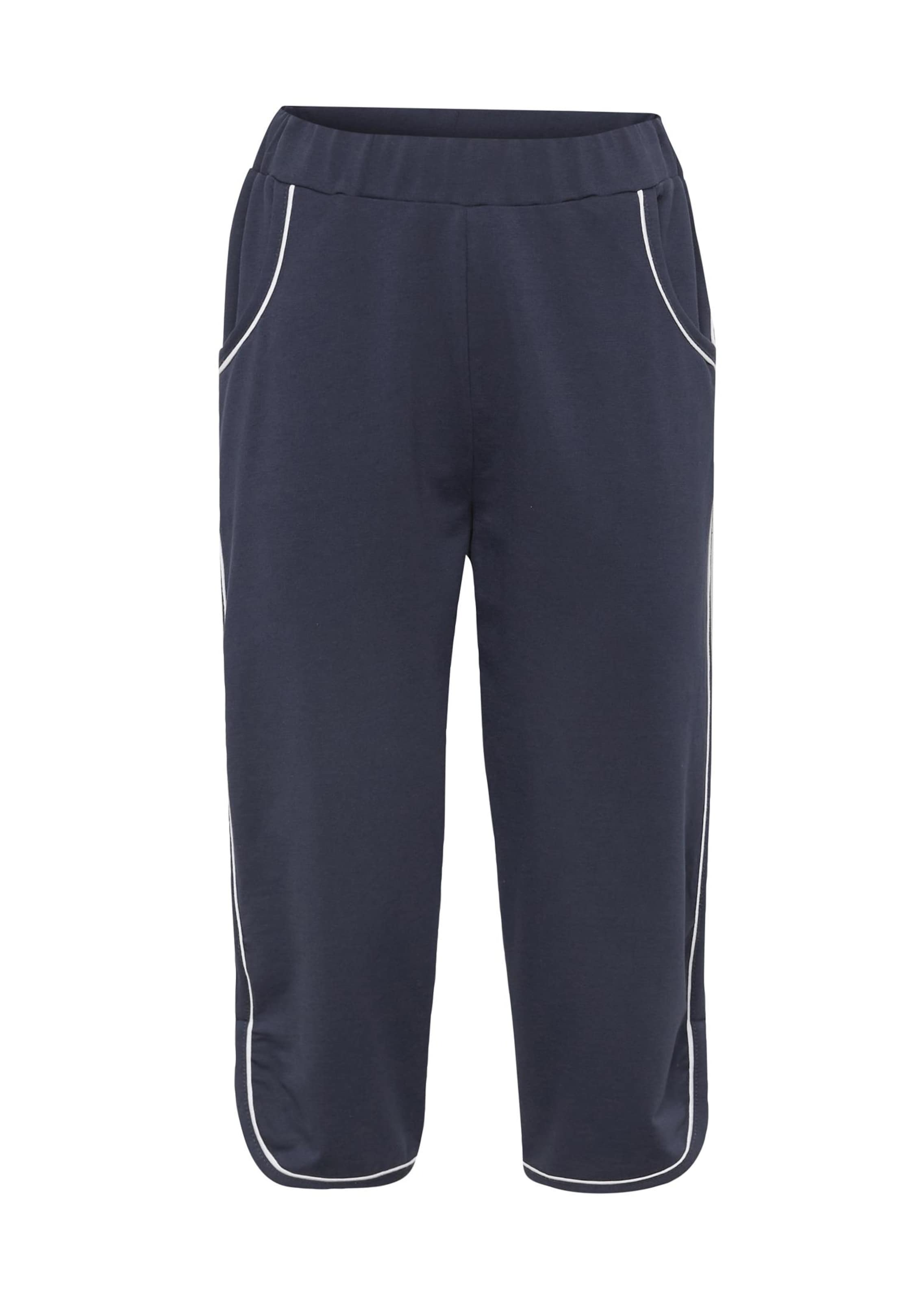 Caprihose in sportiver Optik