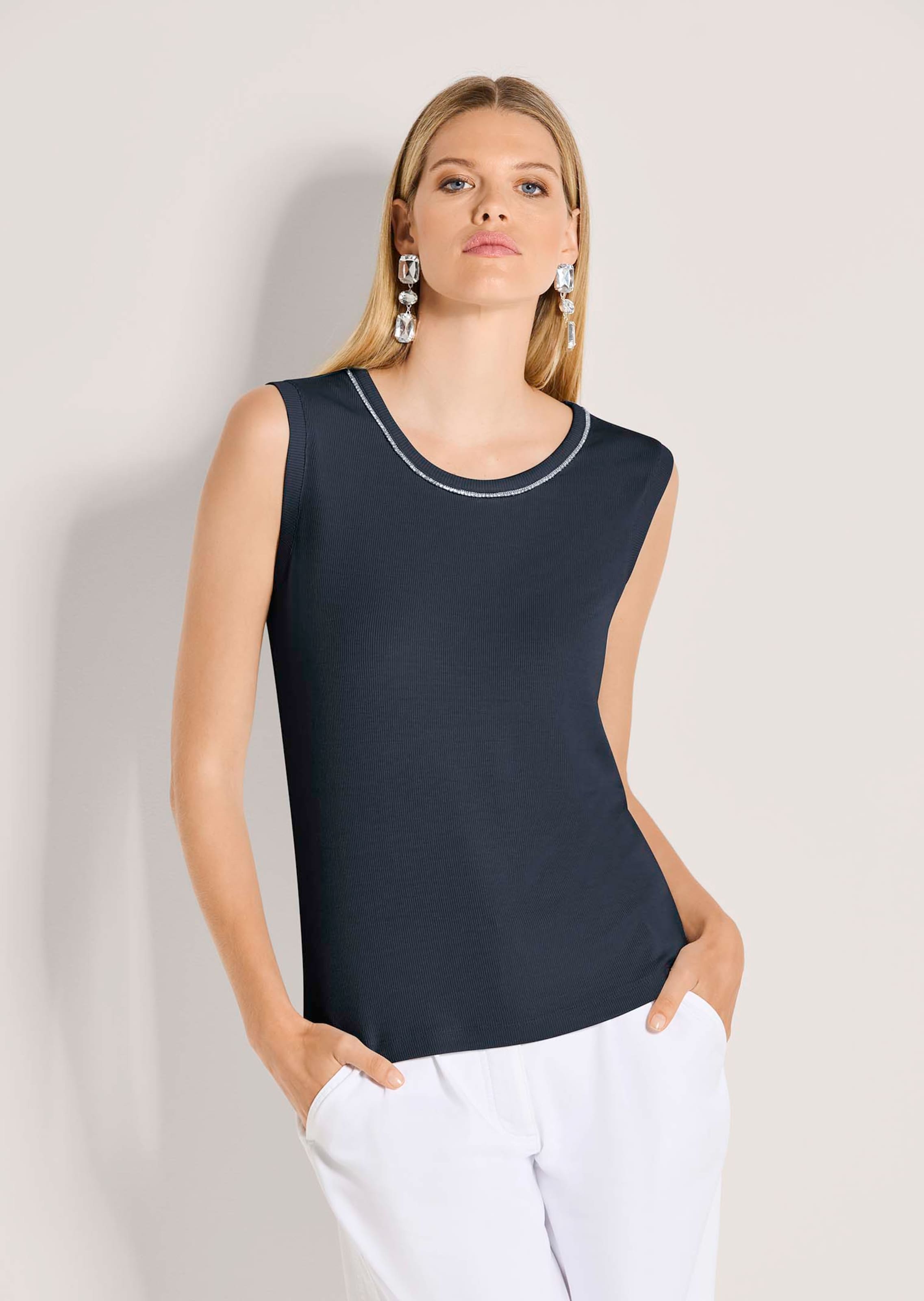 Basic-Top mit Strass