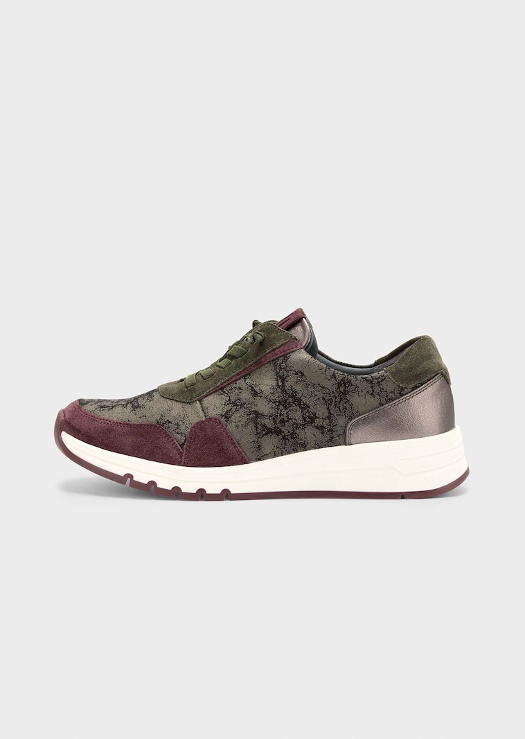 Sneakers van leer met folieprint