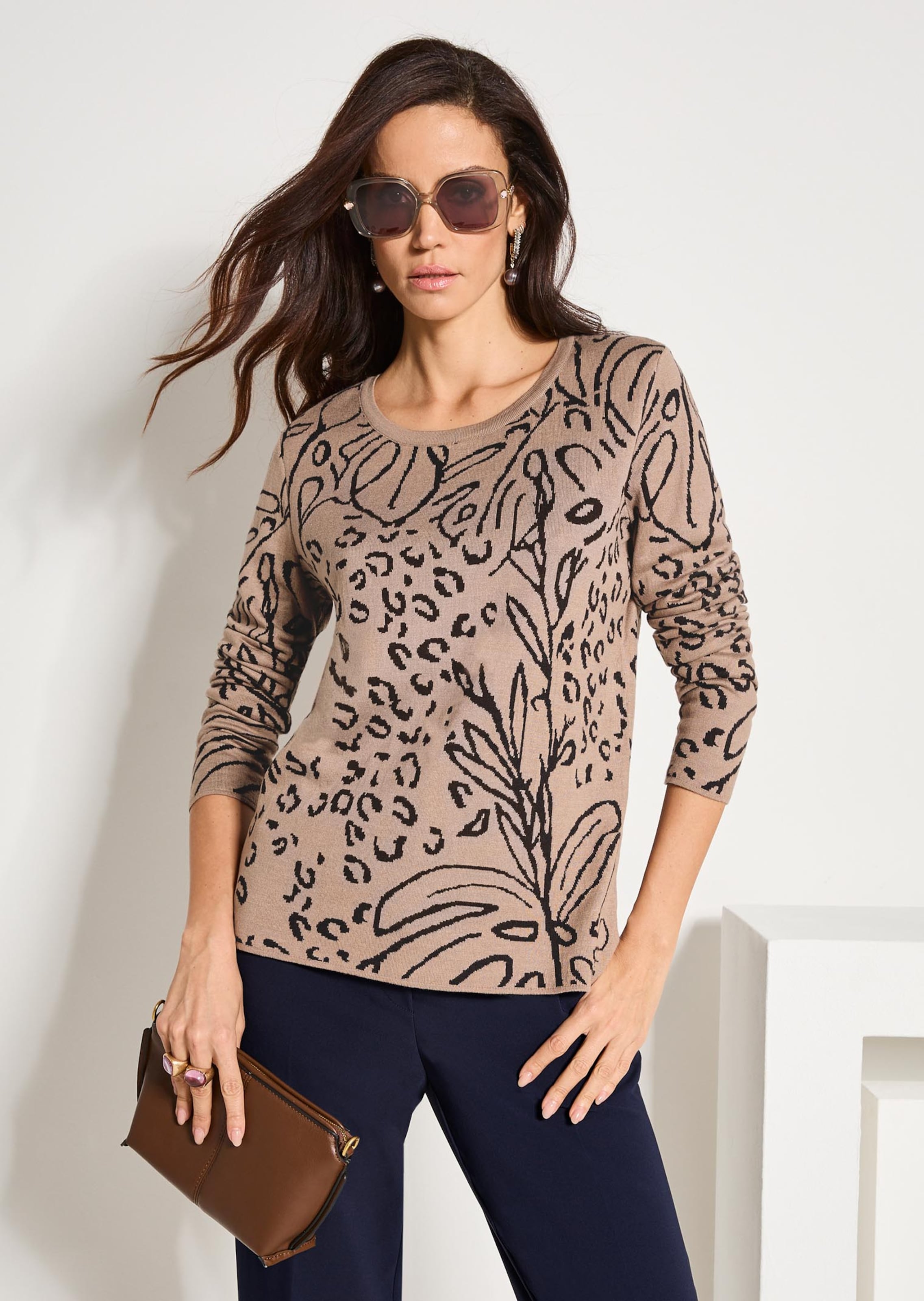 Feinstrickpullover im Mustermix