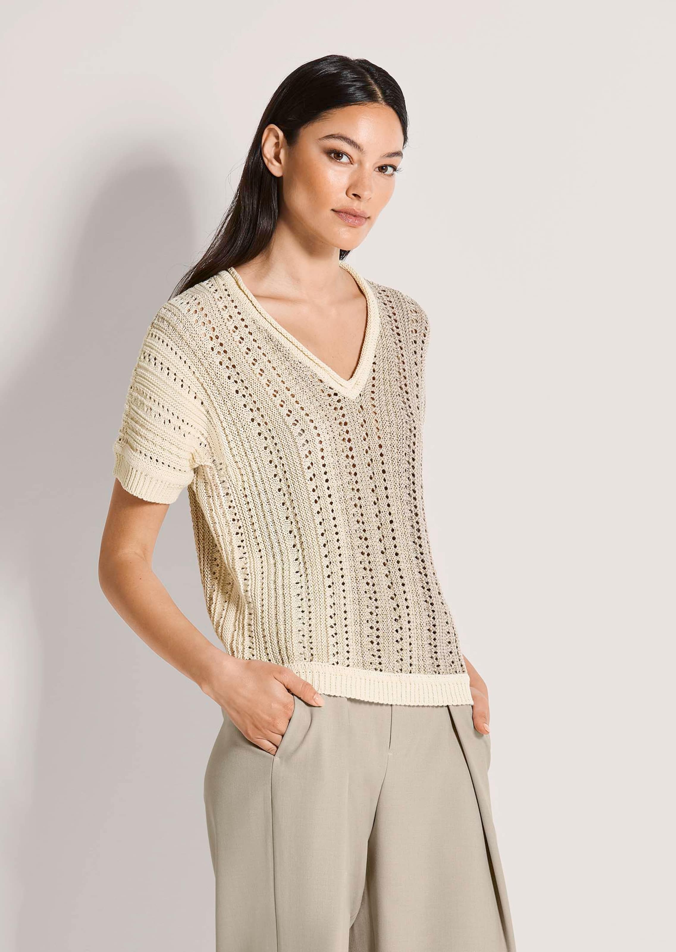Ajour-Pullover mit Farbverlauf und Glanzgarn