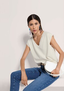 Sleeveless top with a wide ribbed trim thumbnail 4