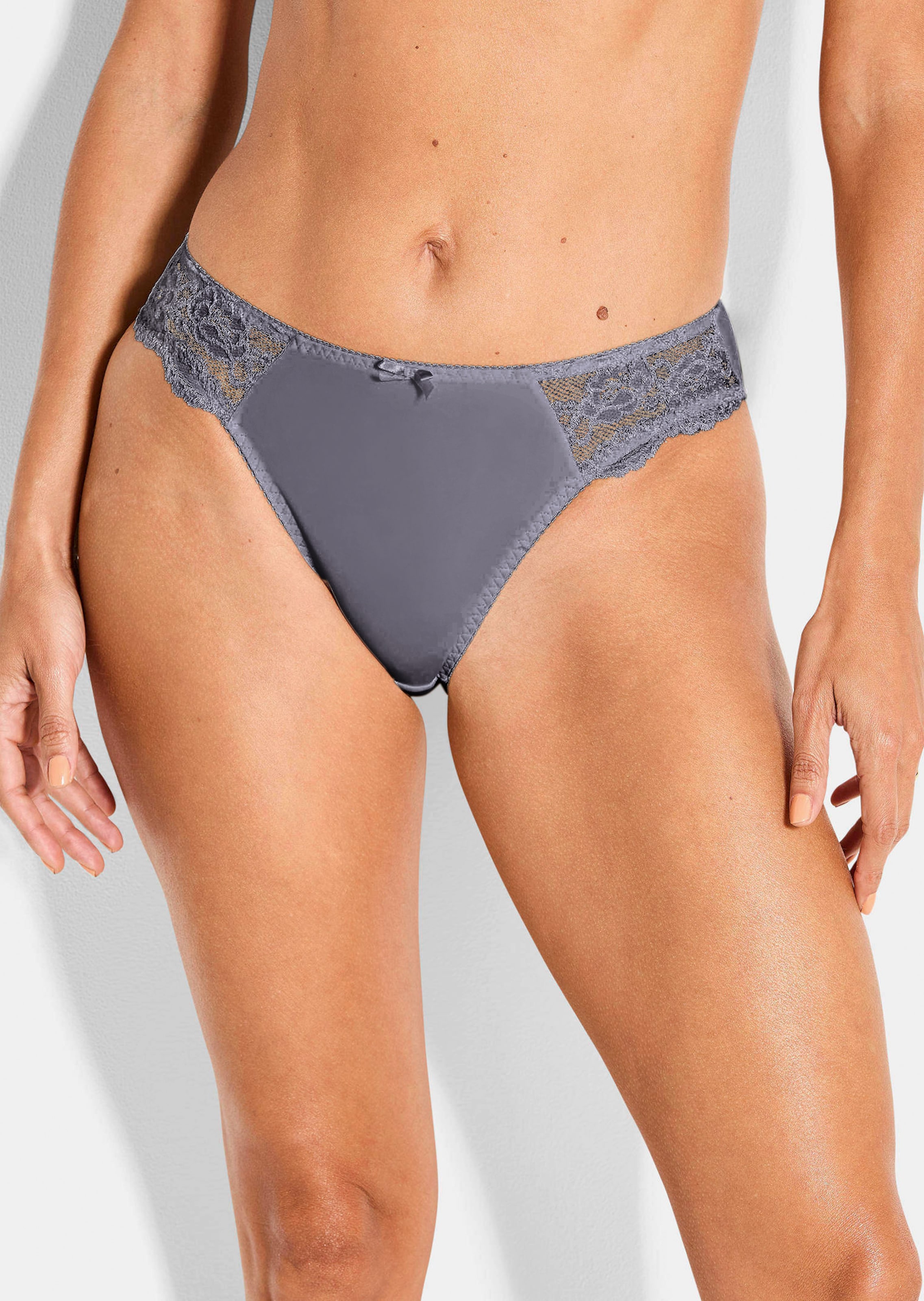 Hüftslip aus femininer Spitze