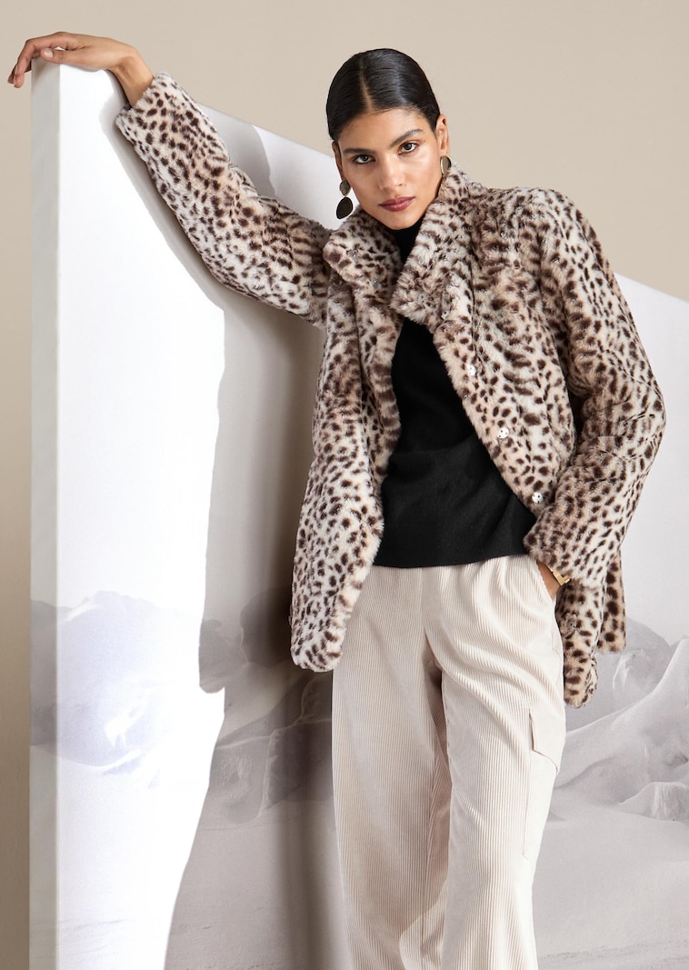 Faux fur coat with leopard print