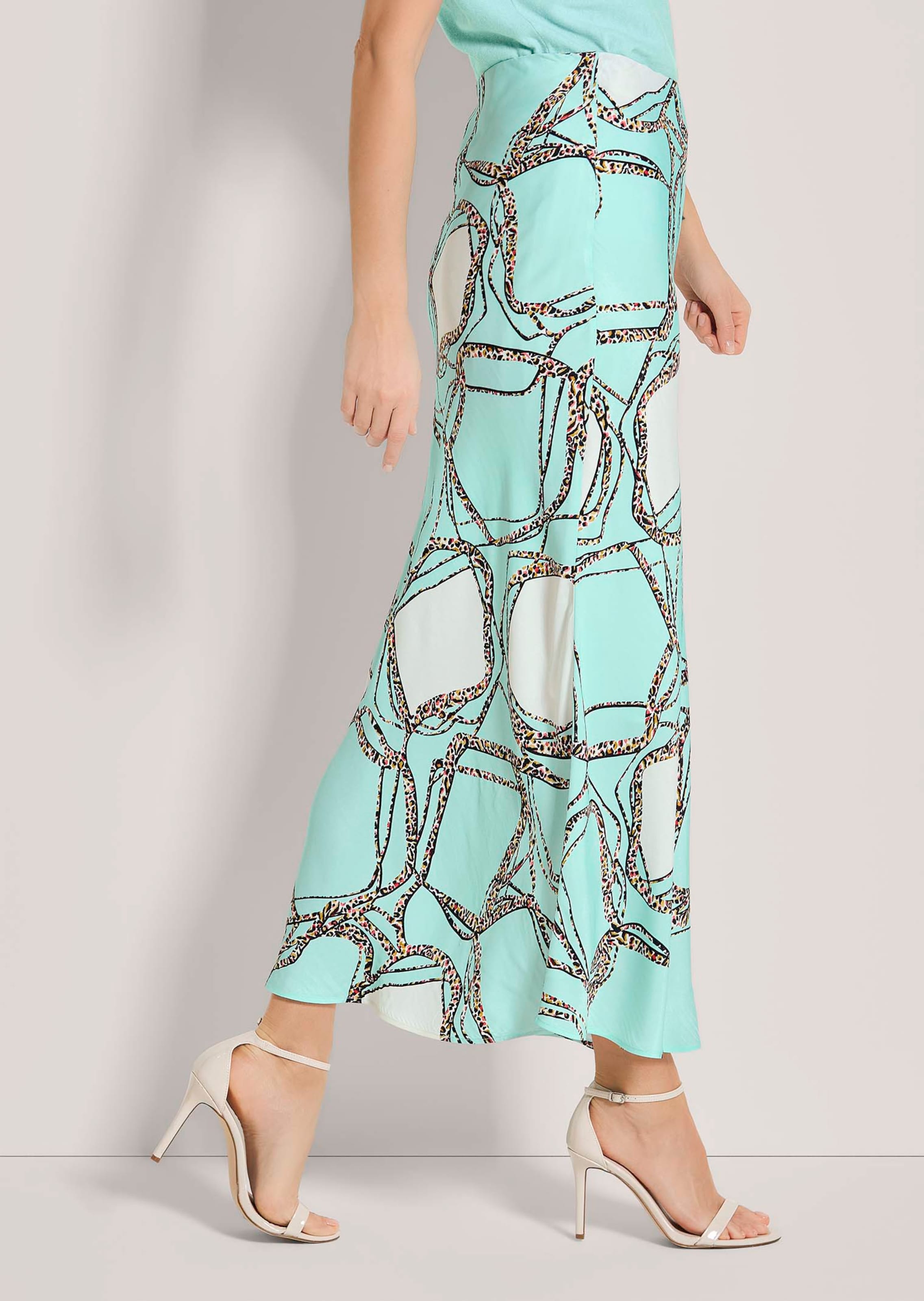 Skirt thumbnail 5