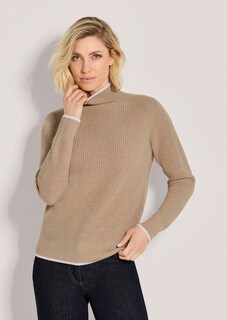 A wool jumper with ribbed trims in a contrasting colour and a textured knit thumbnail 2