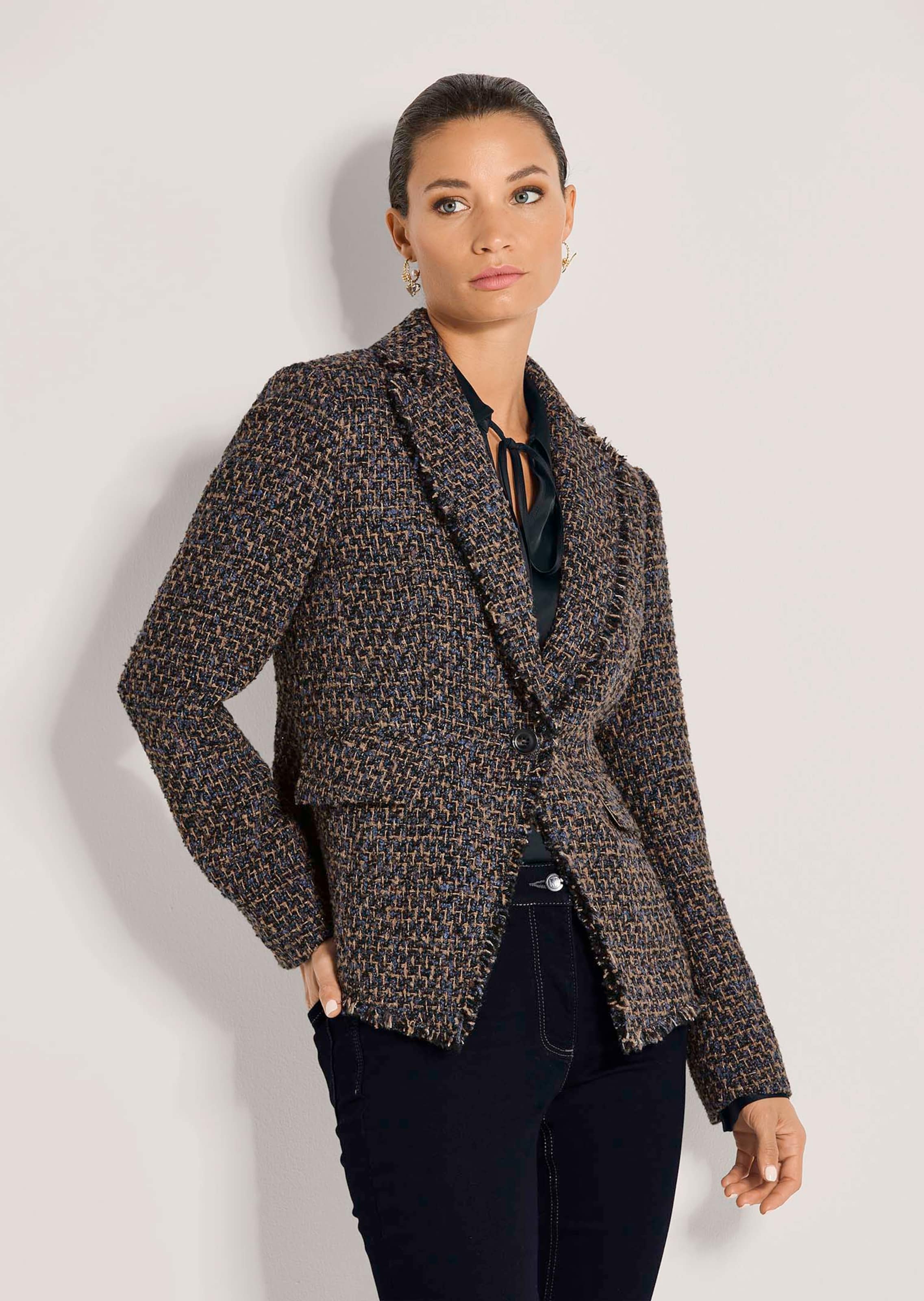Tweed blazer with fringed edges