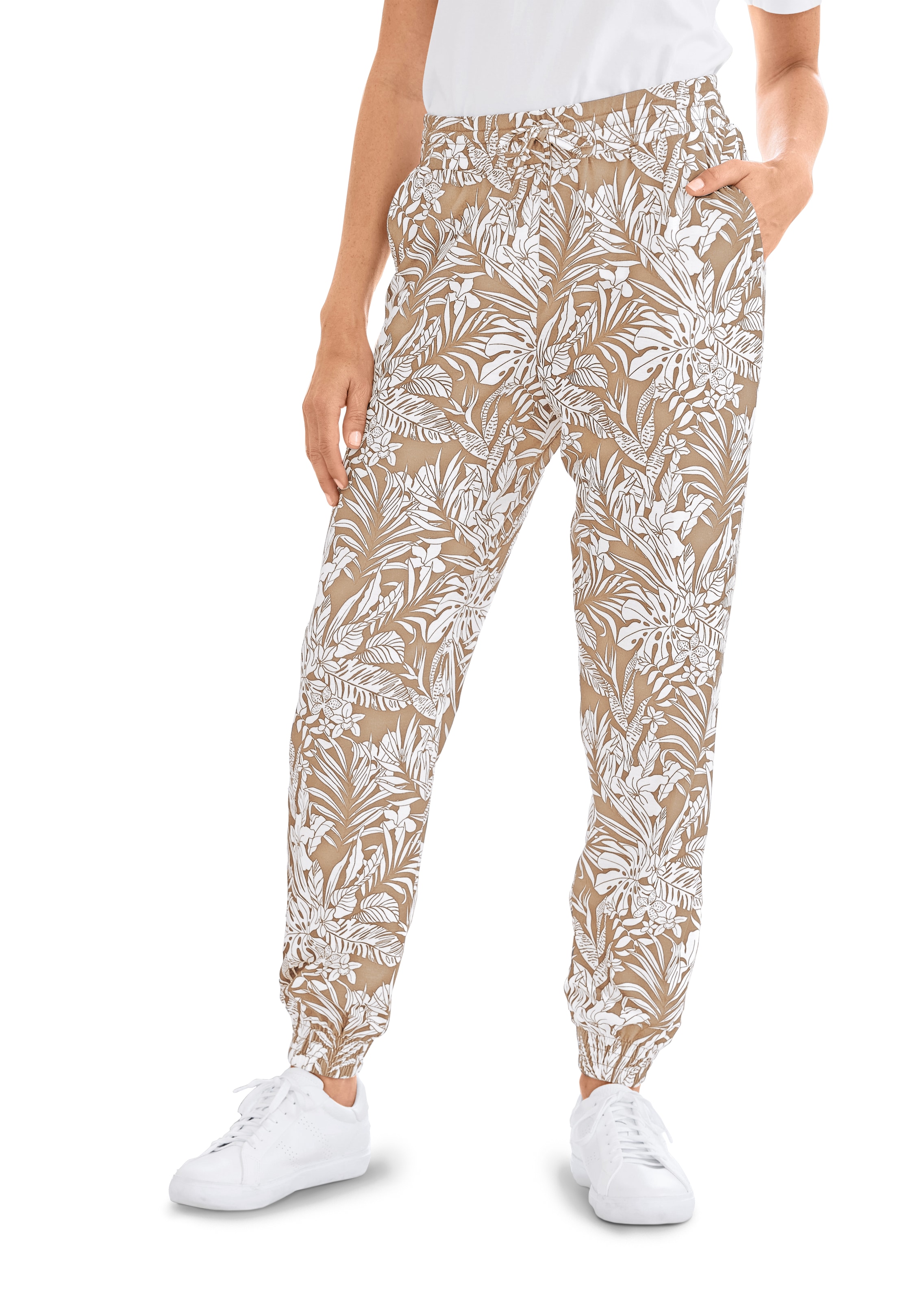 Bequeme Jogginghose mit Blätter-Print