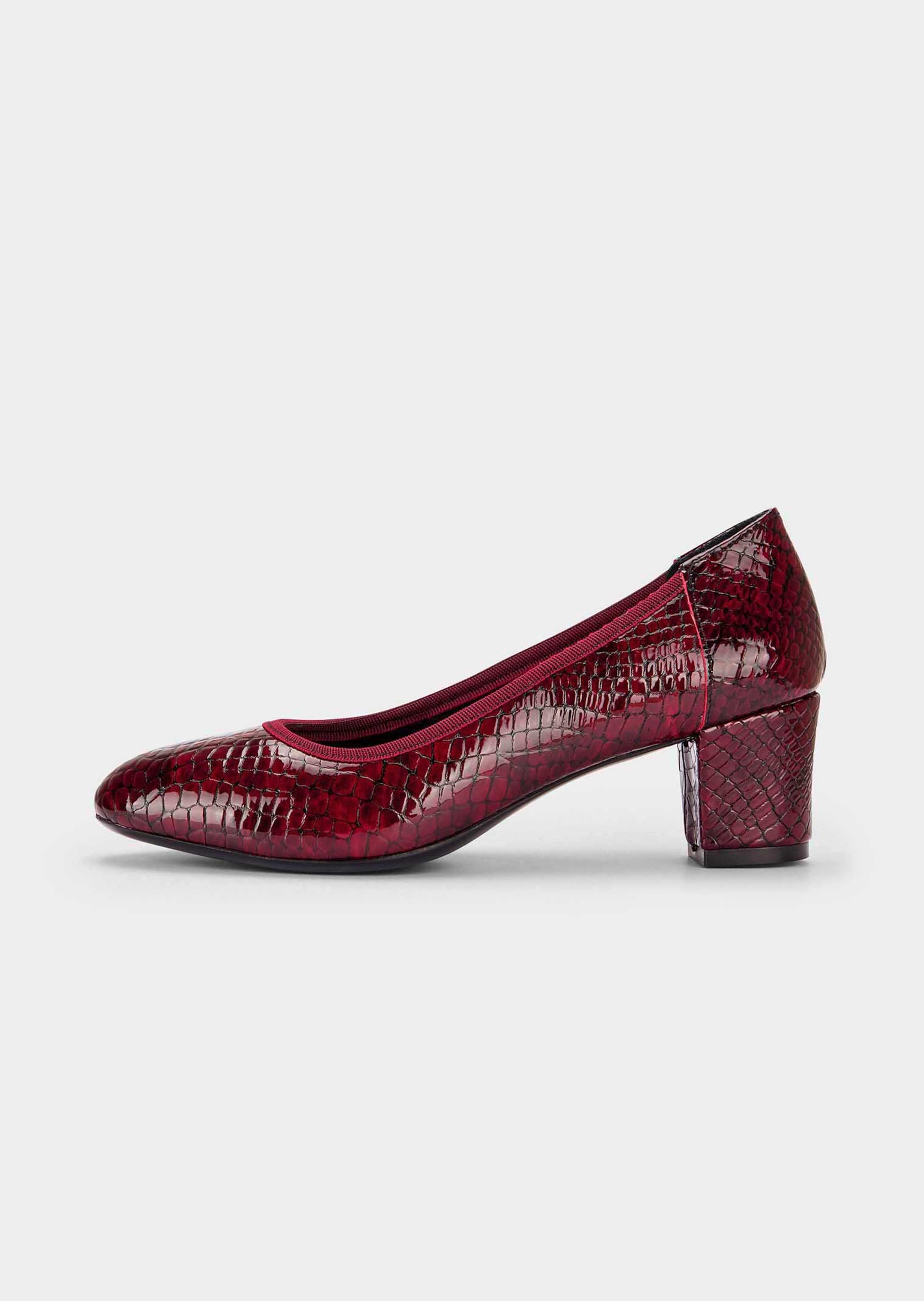Pumps aus geprägtem Lackleder