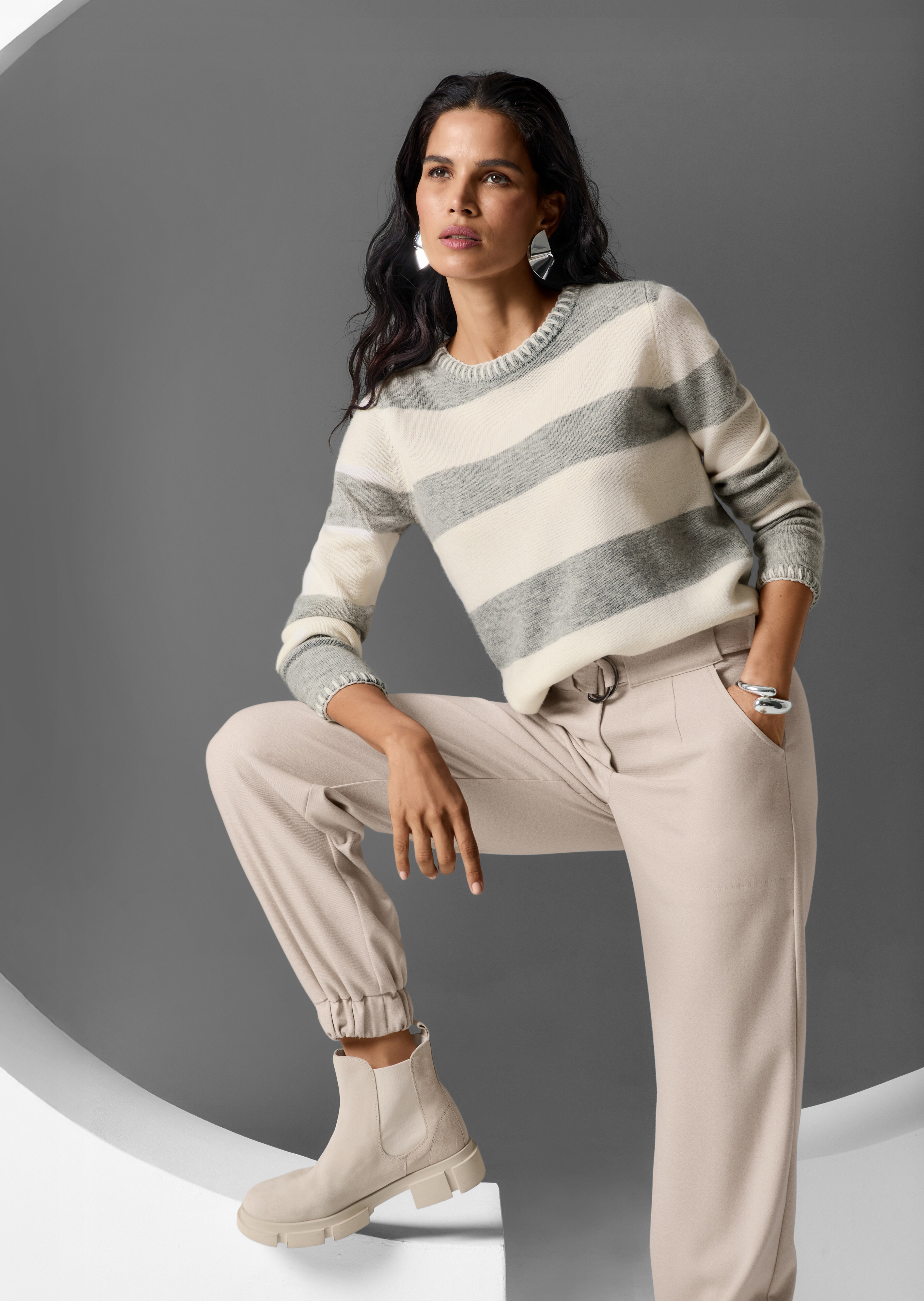 Wollpullover im Blockstreifen-Design