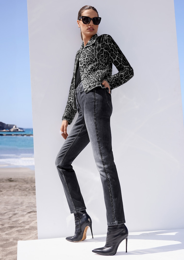 Jean slim avec décoration de strass