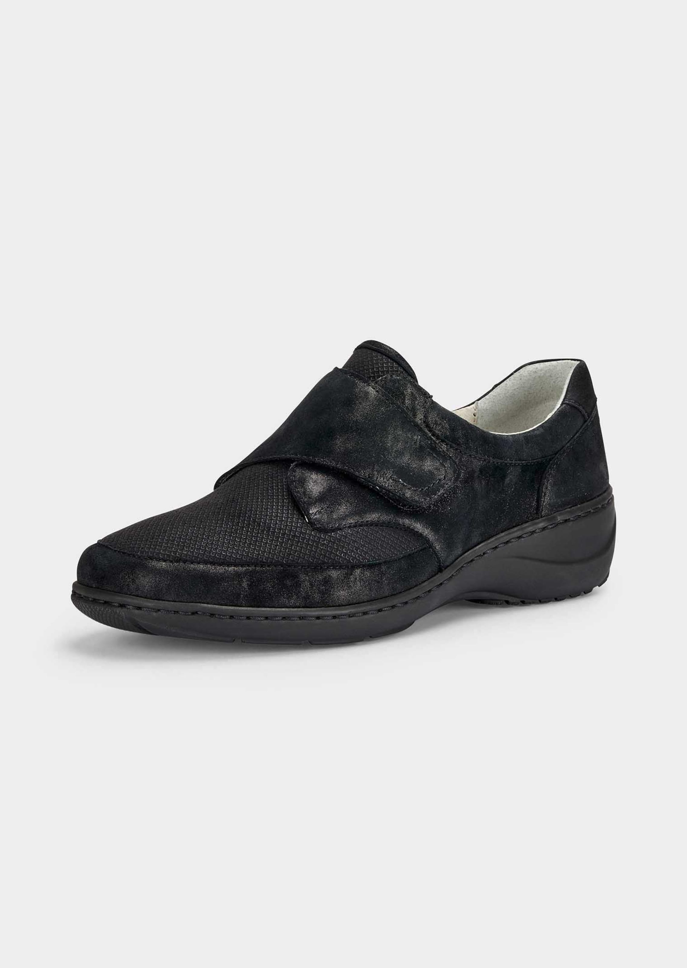 Slipper aus Leder und Textil