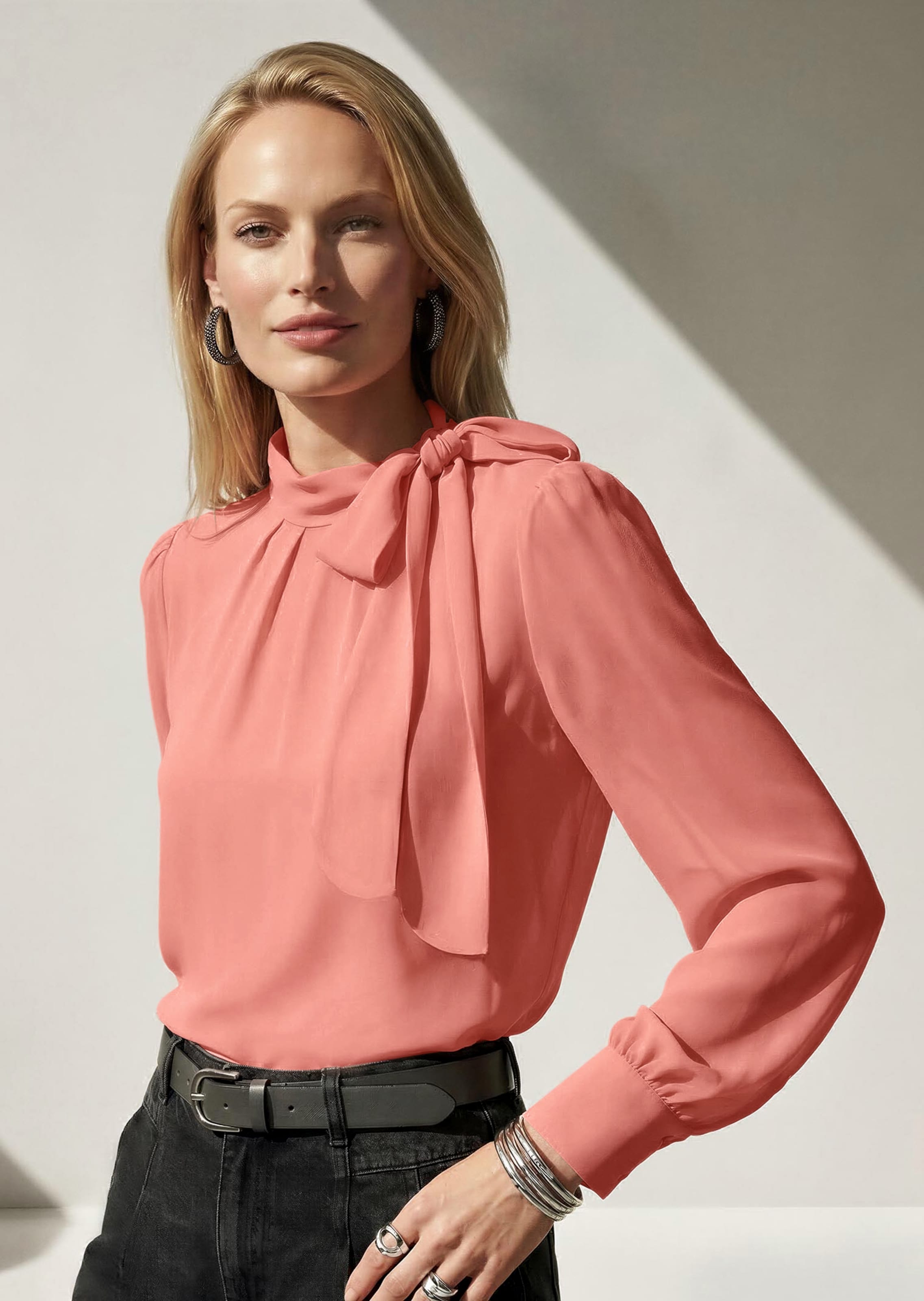 Chiffon-Bluse mit Stehkragen und Schluppe
