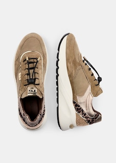 Trainers with a quick-lace fastening thumbnail 2