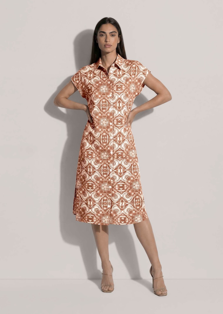 Gemustertes Hemdblusenkleid aus Viskose