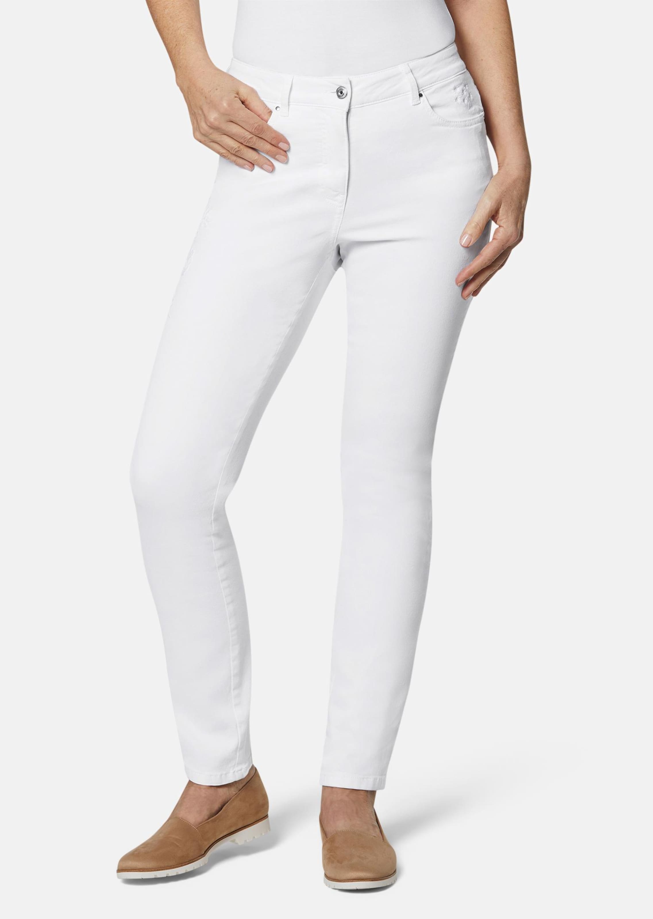 Formende Jeanshose mit figurfreundlichen Nähten