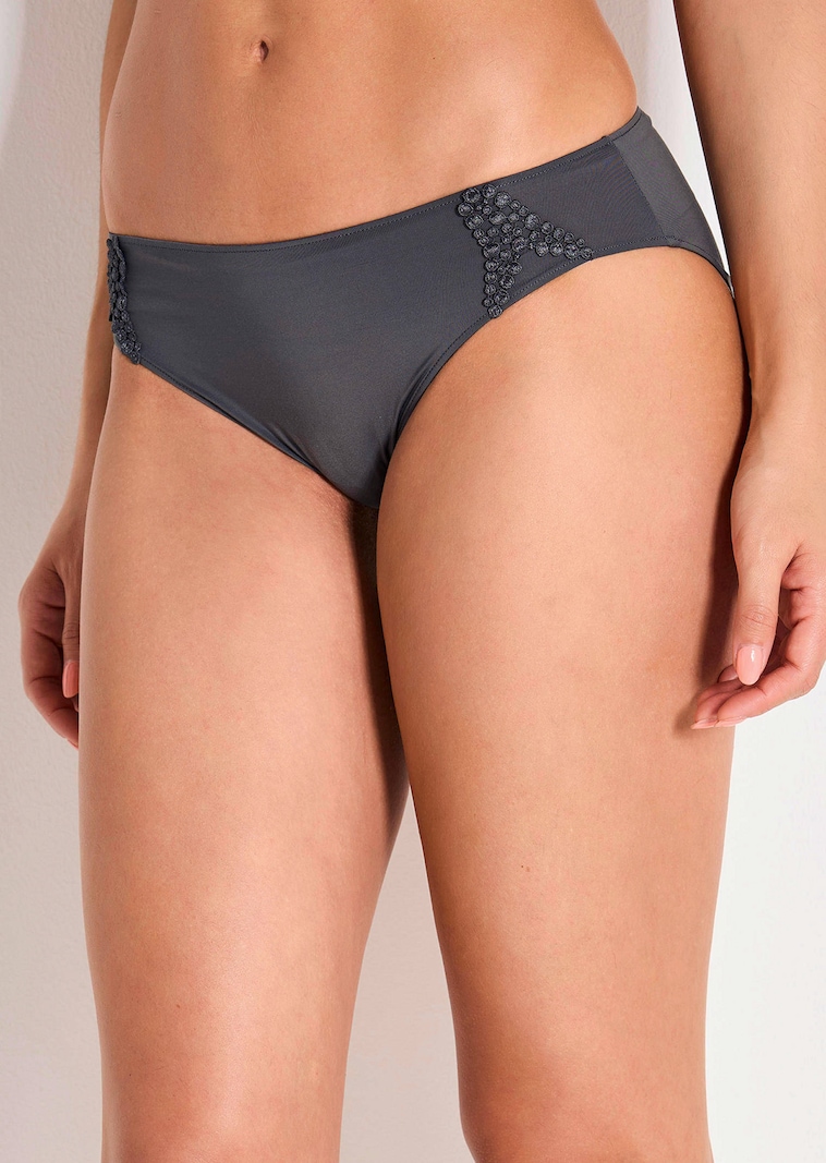 Hüftslip aus seidig-weicher Microfaser