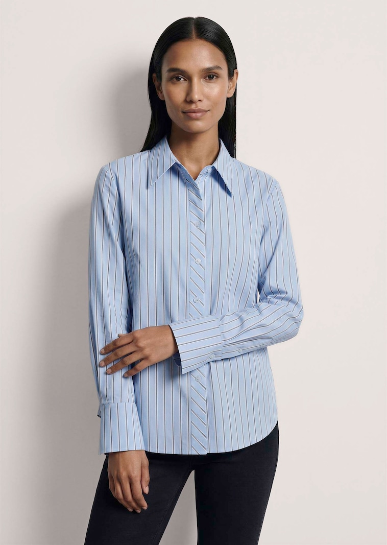 Gestreepte overhemdblouse met parelmoeren knopen