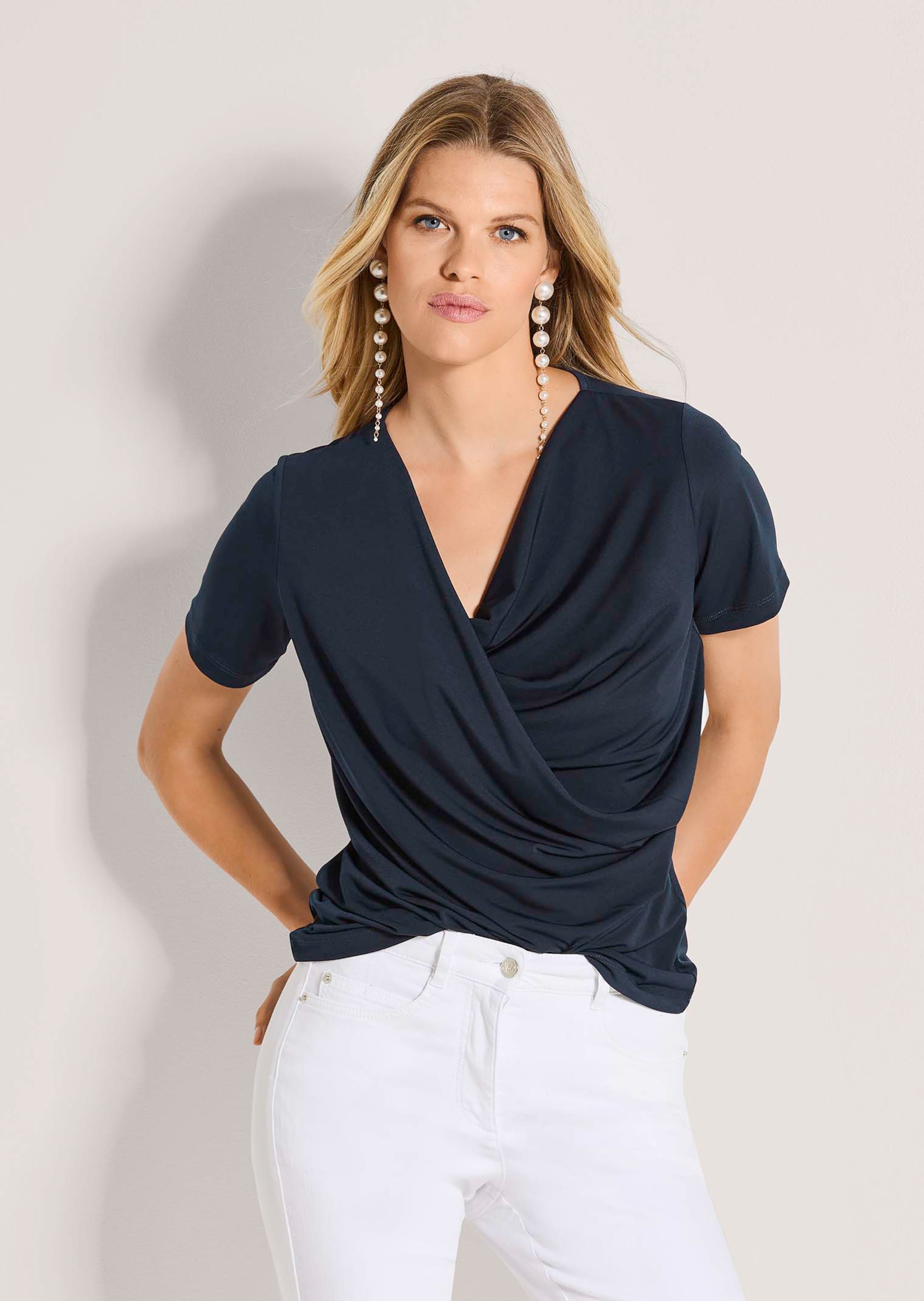 Shirt mit Wickeleffekt aus Jersey-Crêpe