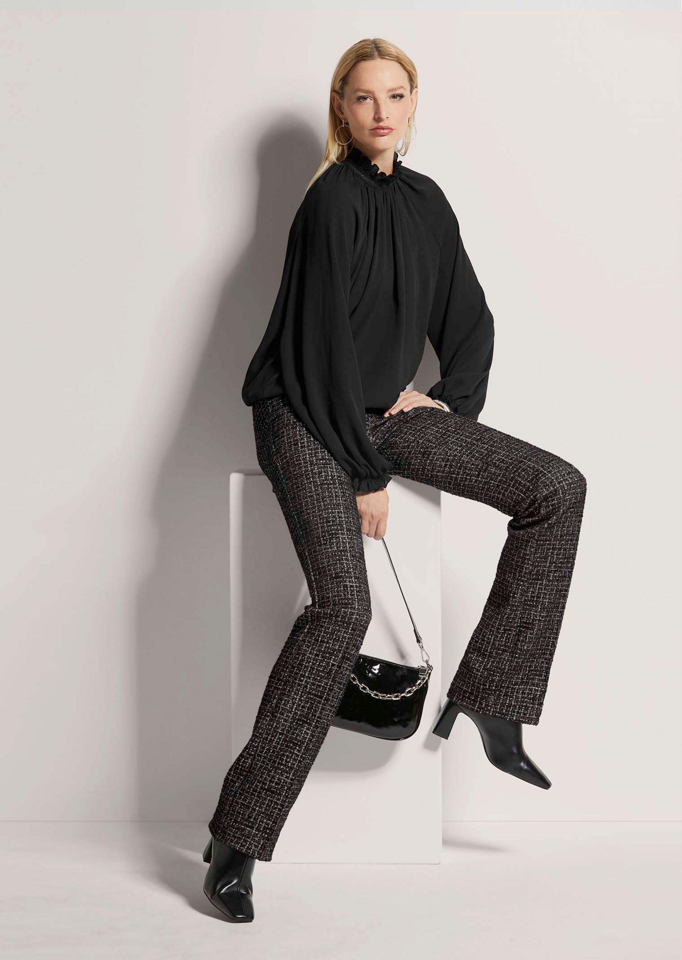 Bluse mit Rüschenkragen thumbnail 5