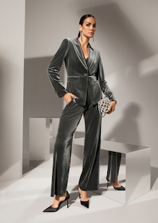 Blazer thumbnail 1
