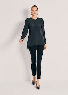 Lange Seidenbluse in kragenloser Form thumbnail 3