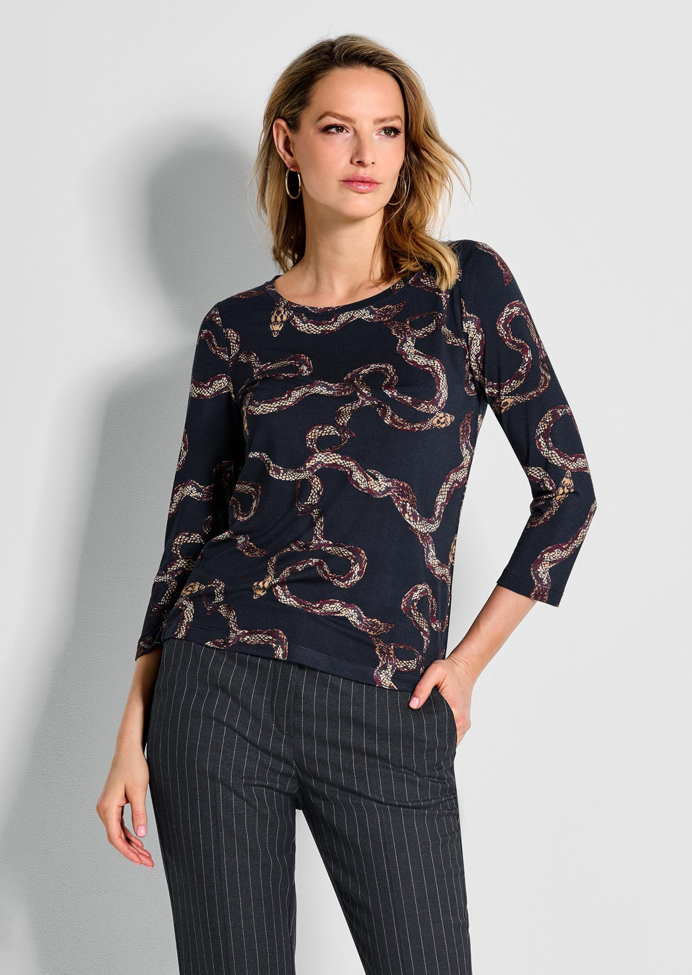 Viskose-Shirt mit Schlangenprint