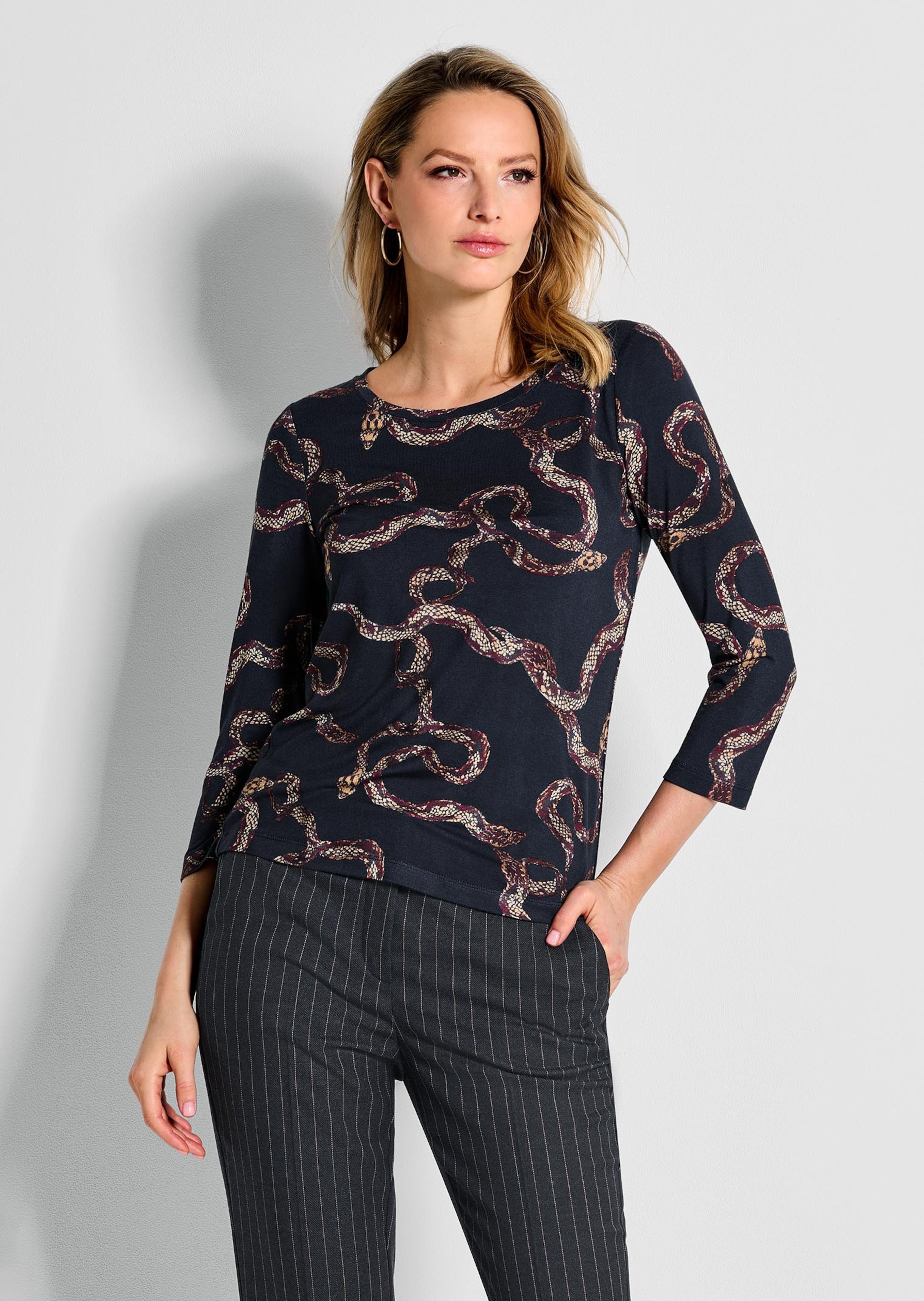 Viskose-Shirt mit Schlangenprint