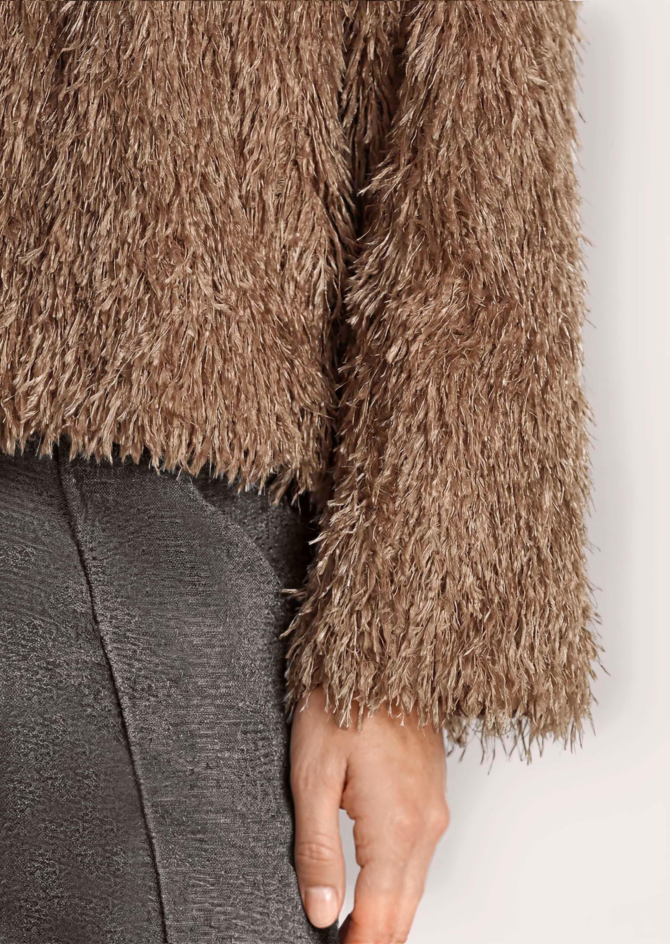 Glamorous jacket with a feather look thumbnail 6