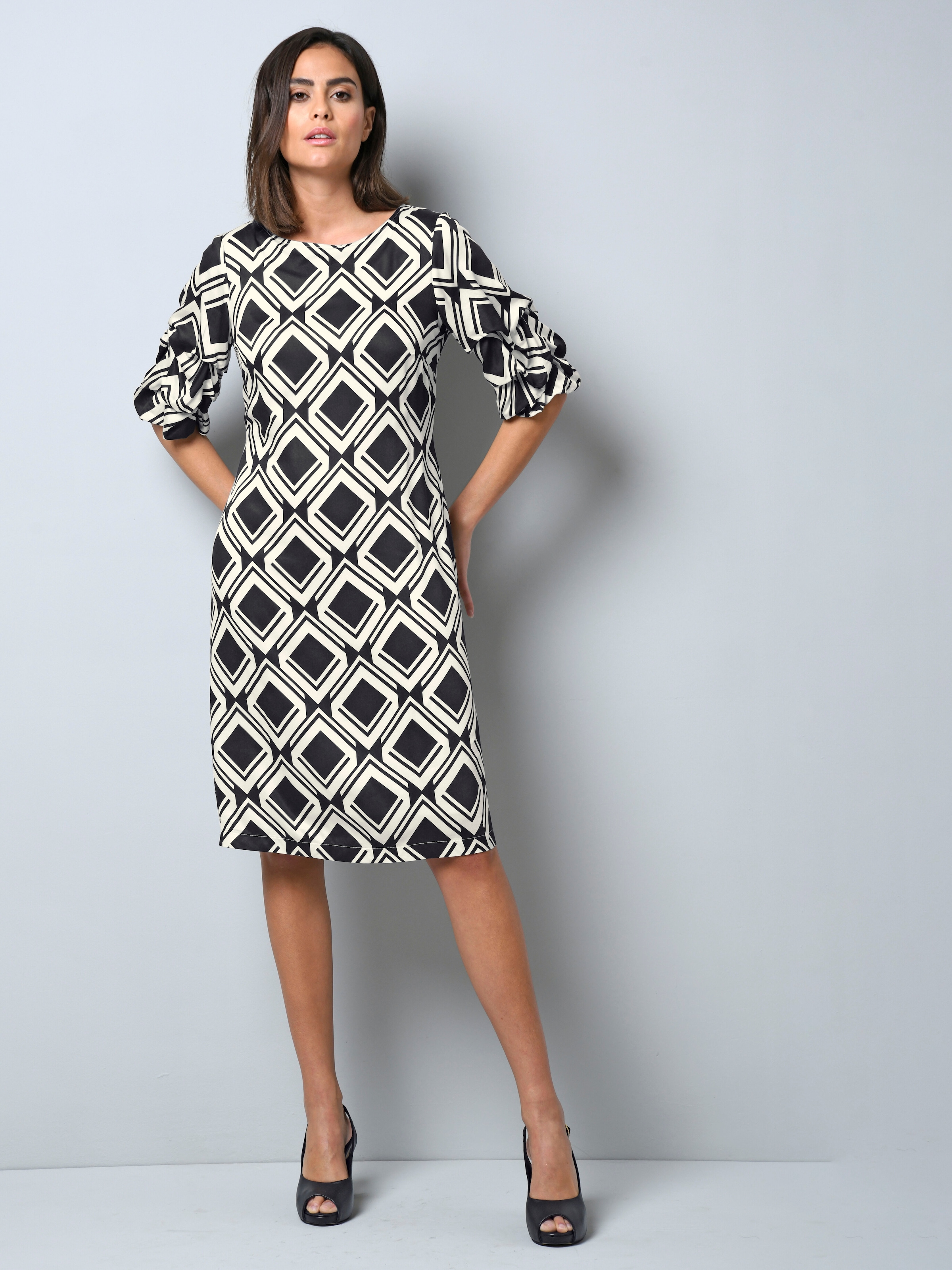 Kleid mit Halbarm