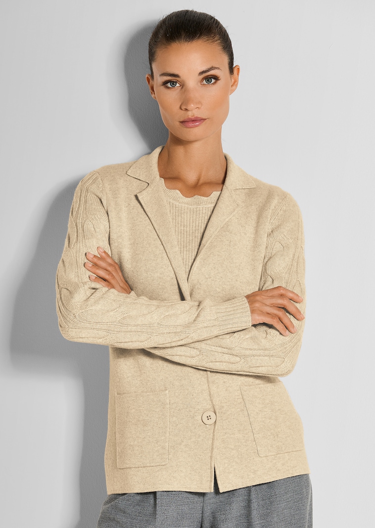 Knitted blazer