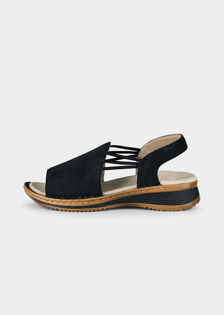 Sandale mit weichen Stretchbändern
