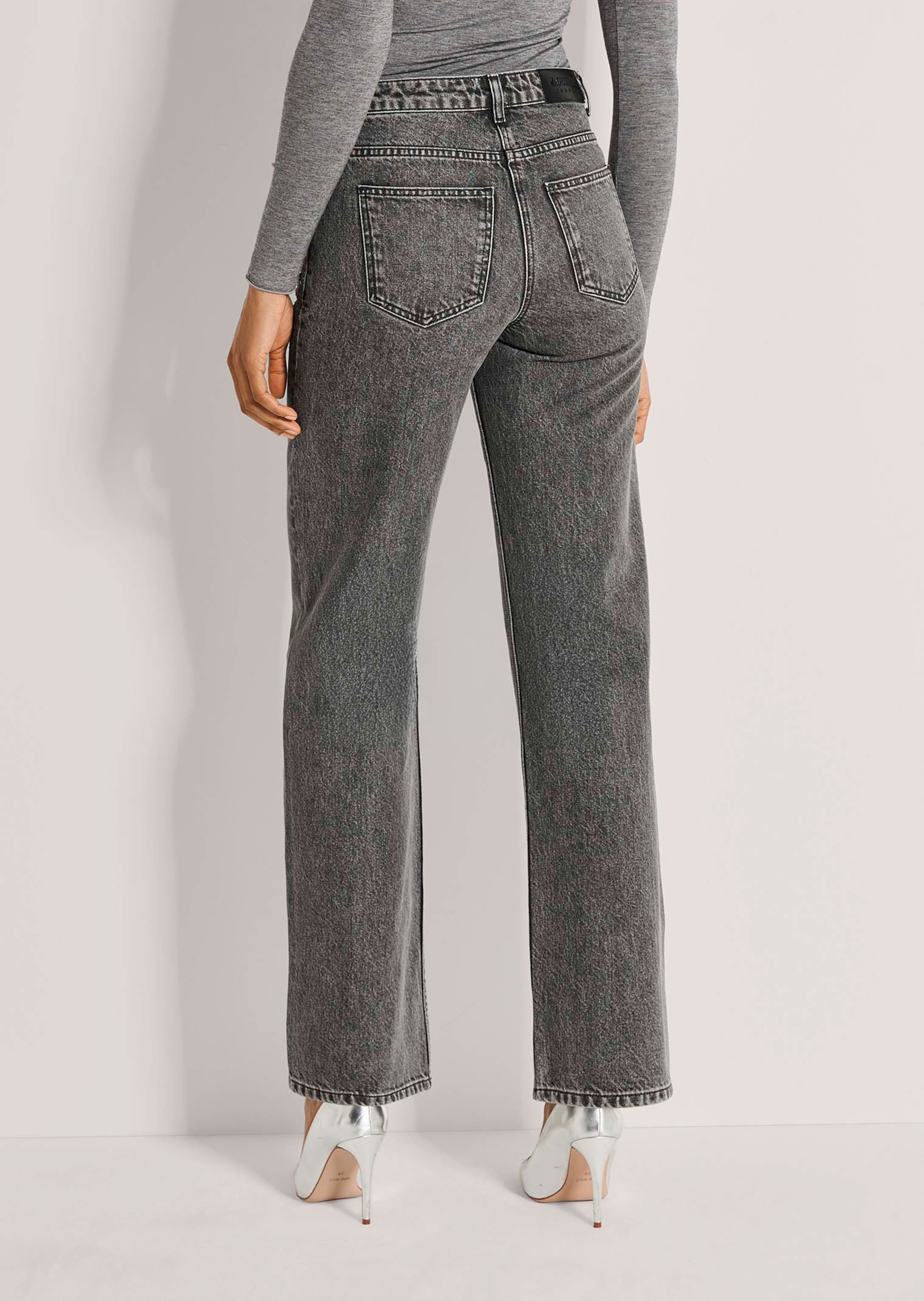 Jeans met rechte pijpen en stras elementen thumbnail 4