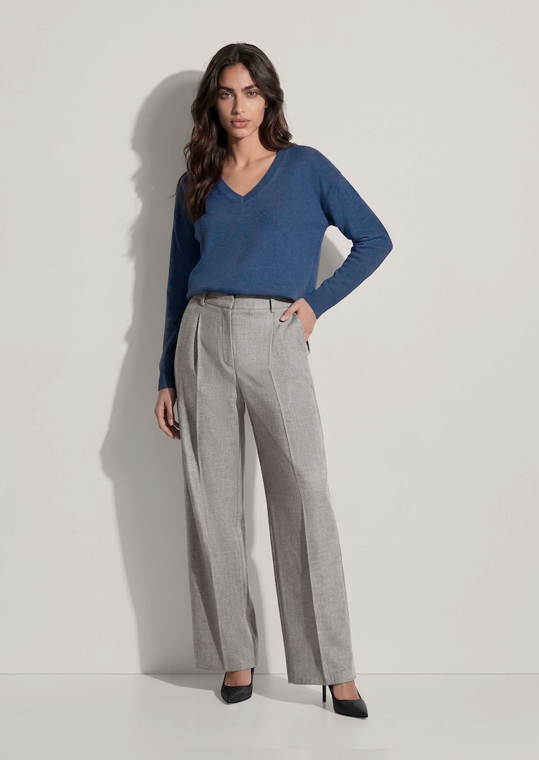 V-Pullover aus Good Cashmere