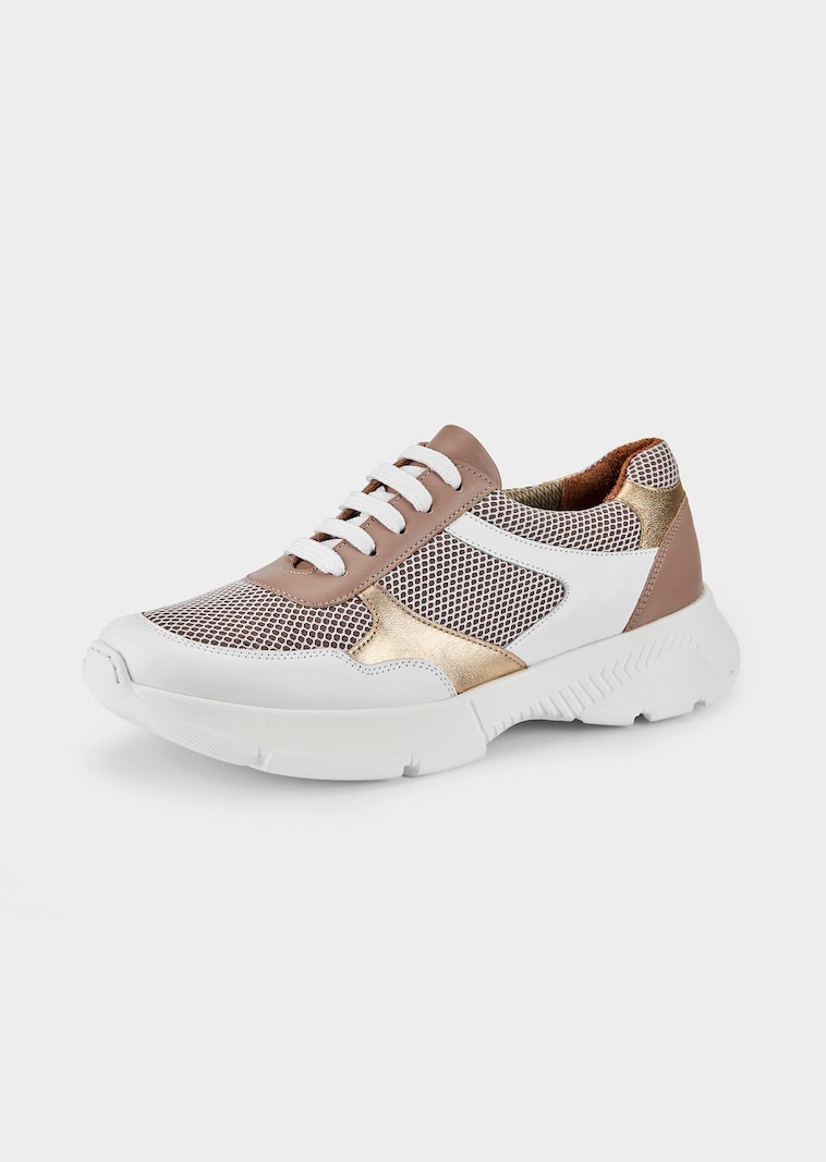 Sneaker mit Netzeinsatz