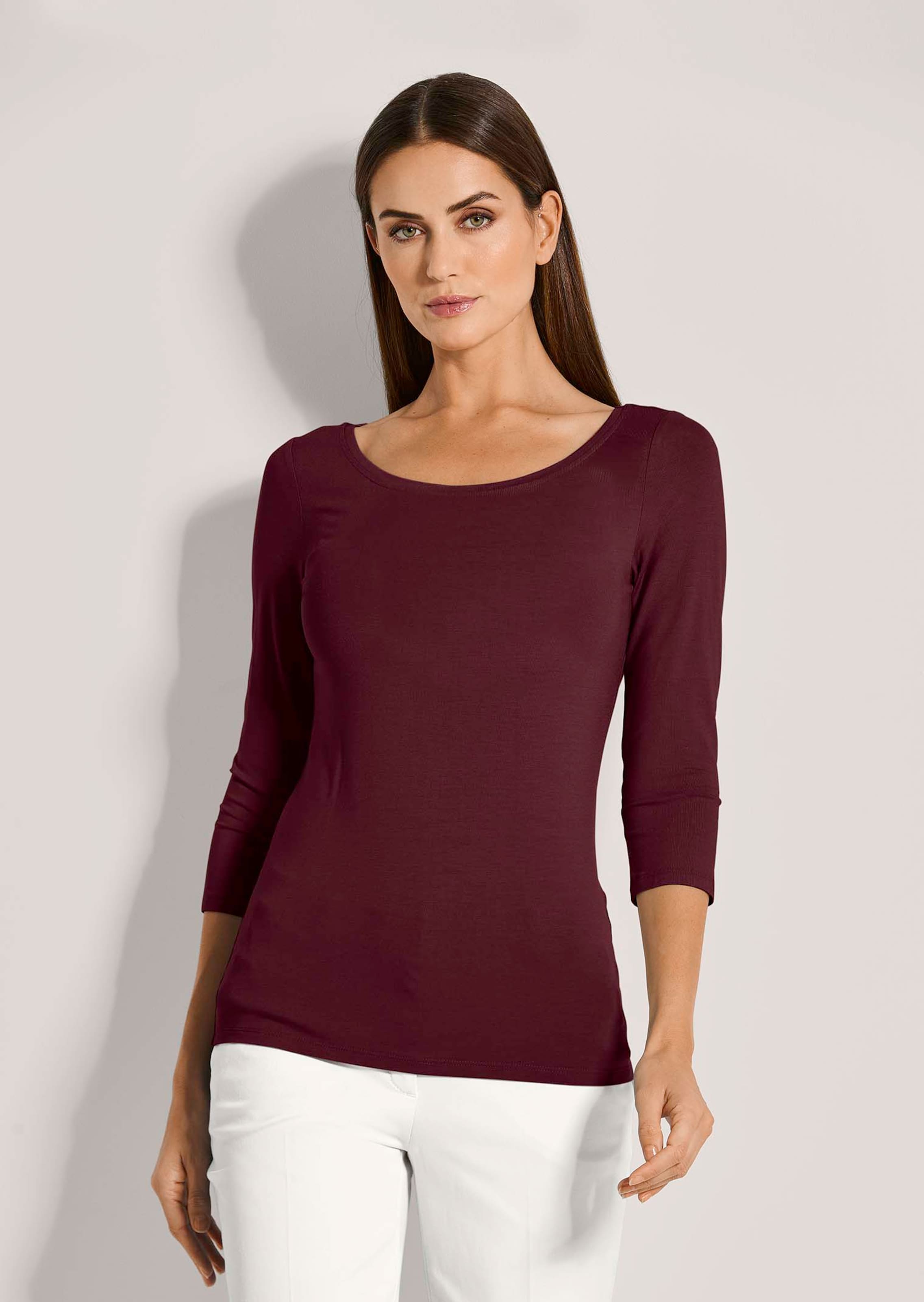 Shirt mit U-Boot-Ausschnitt