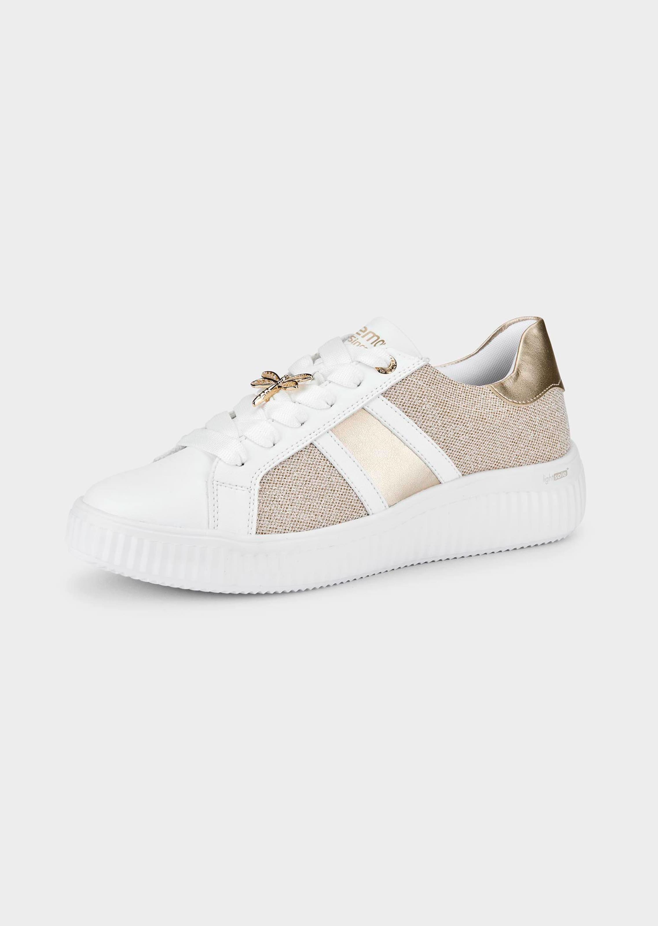 Sneakers met glanzende elementen