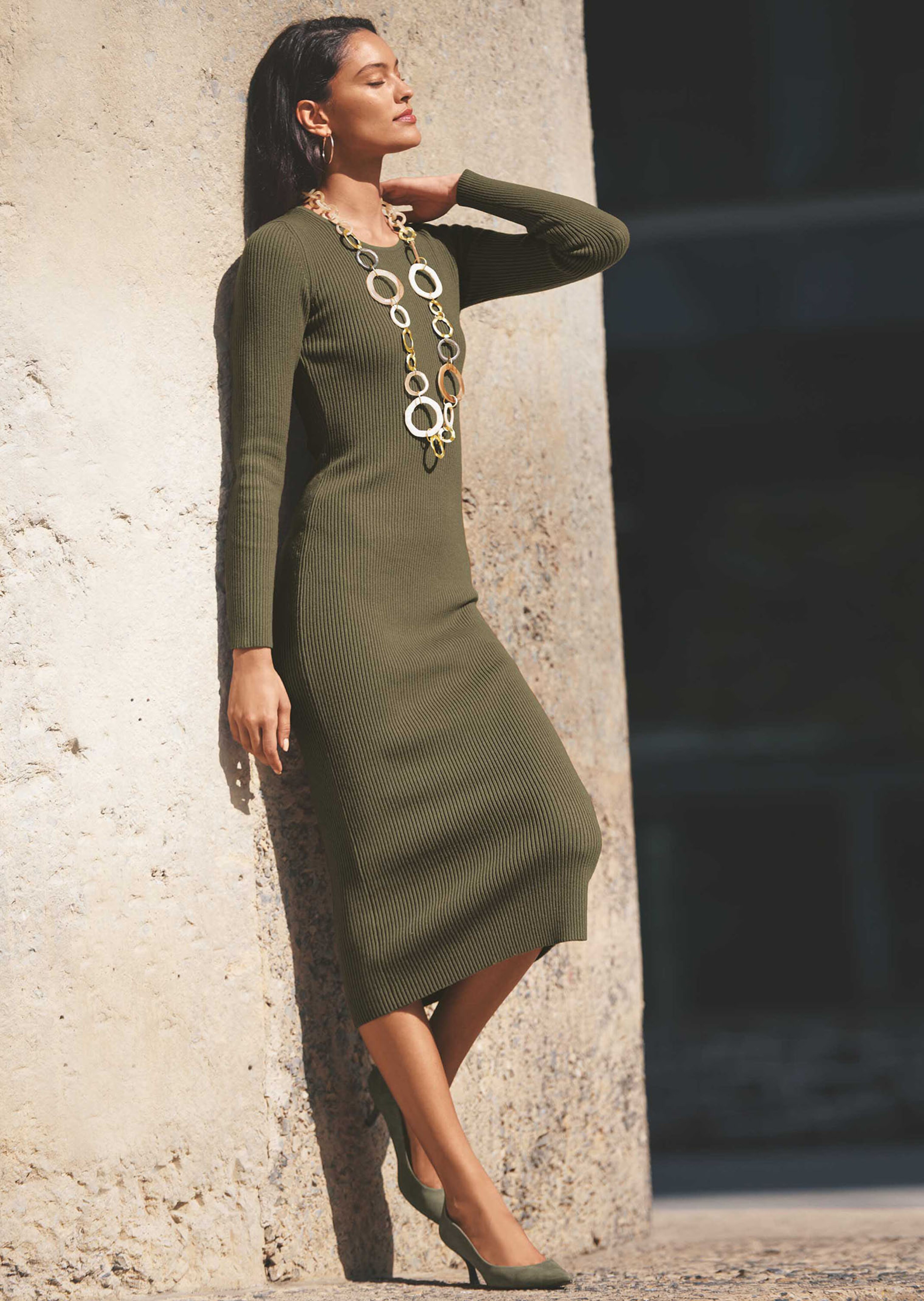 Strickkleid in angesagter Midi-Länge