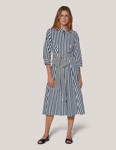 Gestreiftes Hemdblusenkleid mit Bindeschärpe thumbnail 3