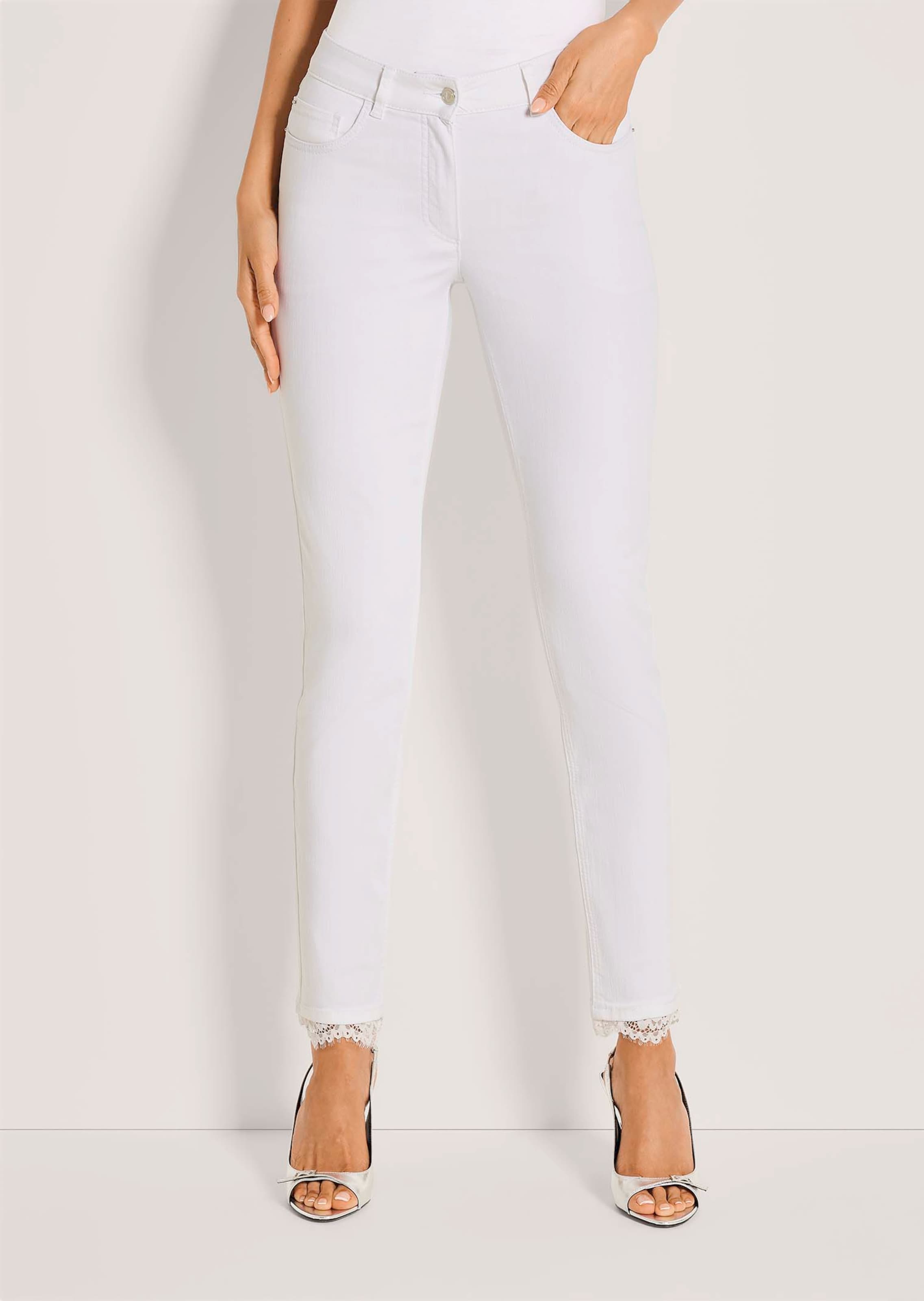 Slim-Cut-Jeans mit Spitzen-Akzenten