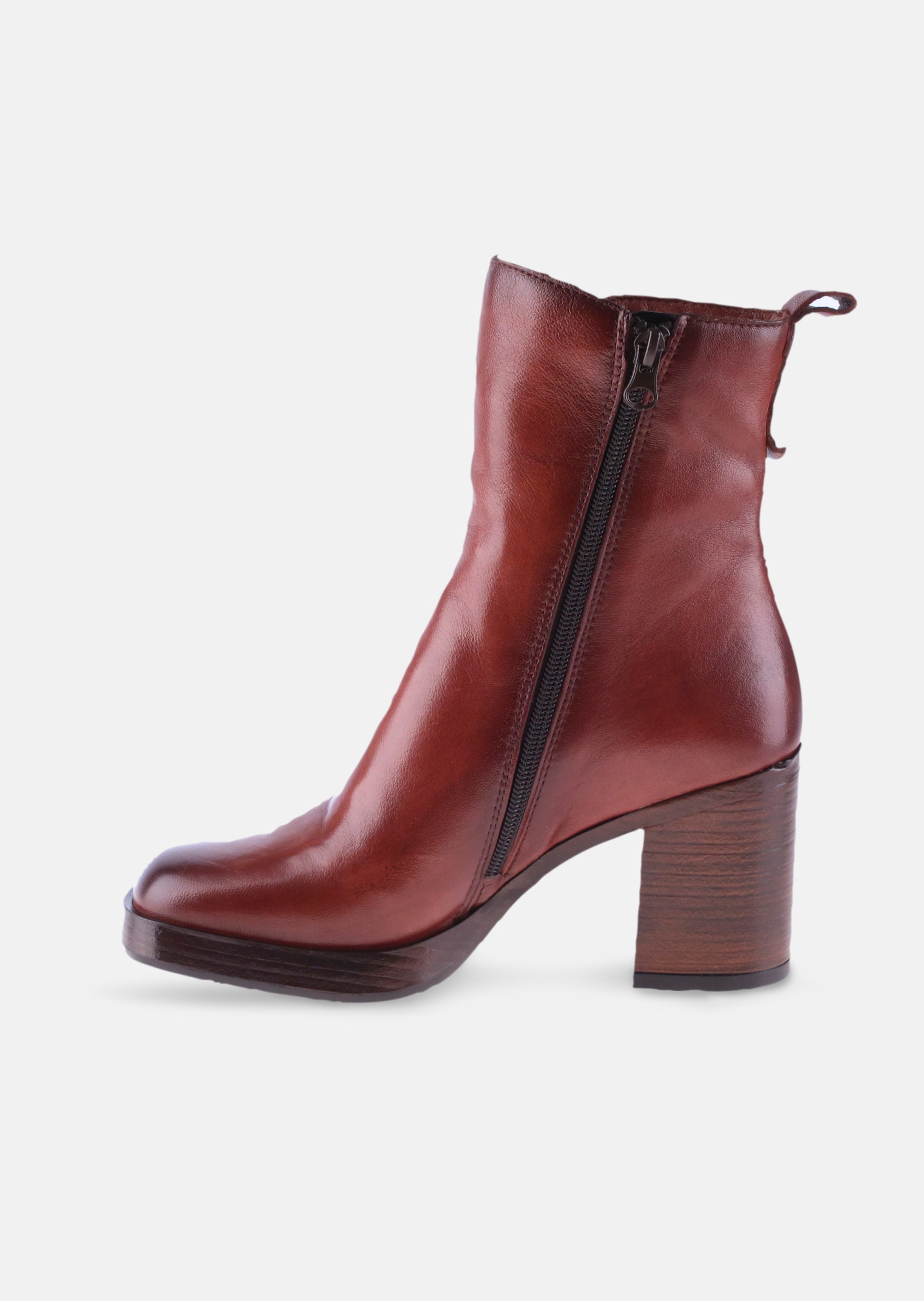 Stiefeletten mit Blockabsatz im Seventies-Style