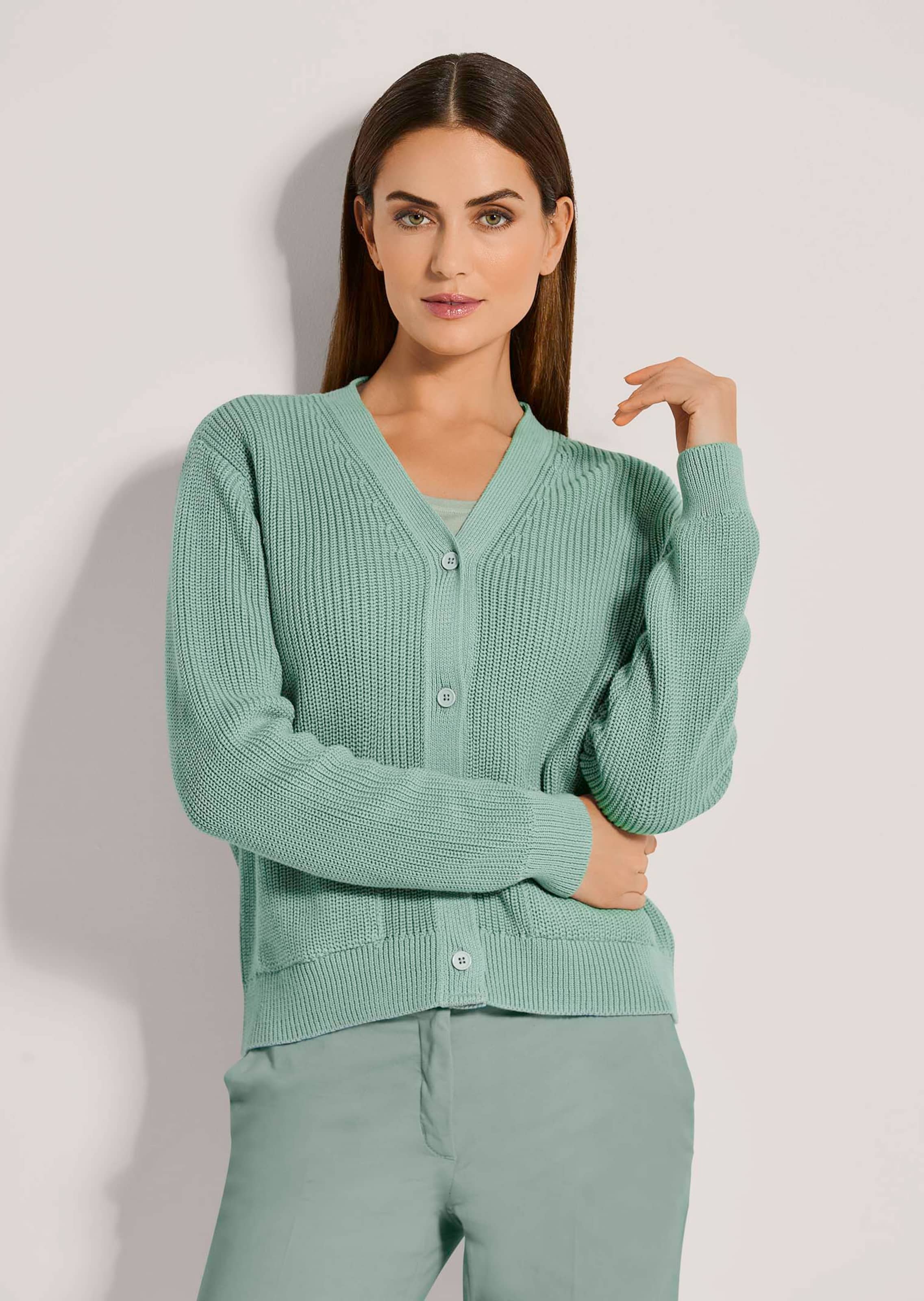 Cotton cardigan with patch pockets