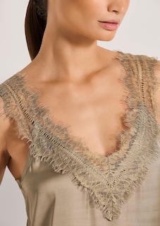 Top en satin avec dentelle thumbnail 6
